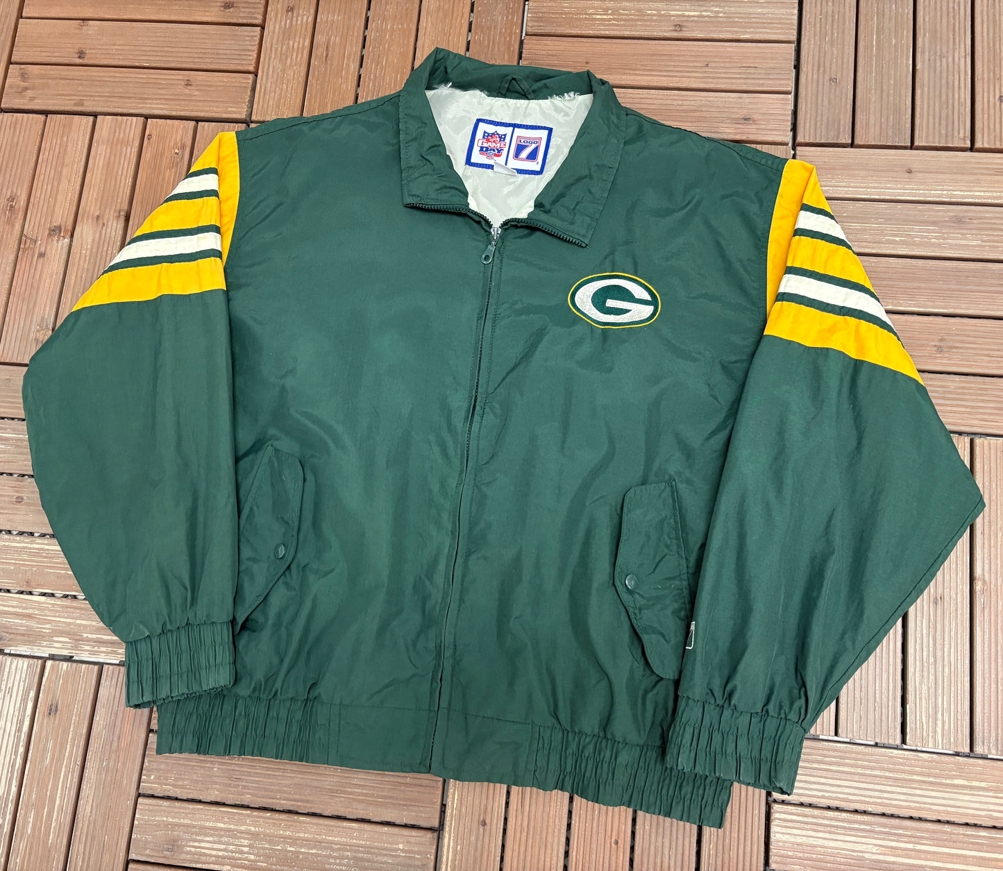 Green Bay Packers Graphic Windbreaker | Size X-Large | Vintage 1990s NFL Football Green Jacket |
