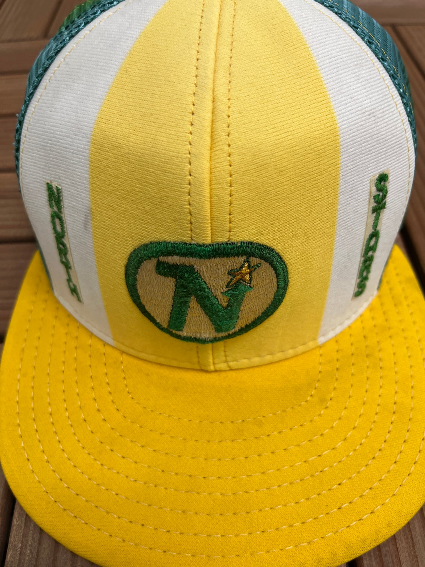 Minnesota North Stars Stitched Graphic Hat | Snap Back | Vintage 1990s NHL Hockey Yellow Cap |