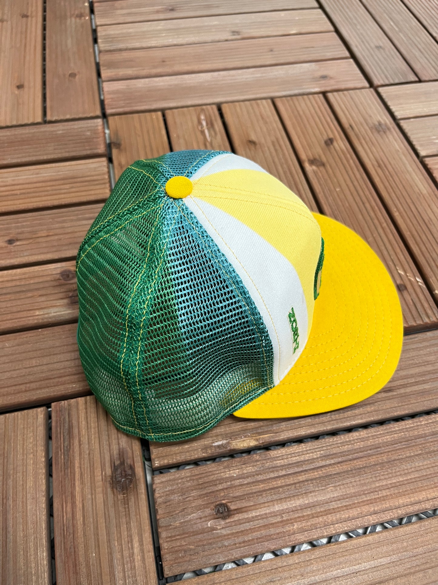 Minnesota North Stars Stitched Graphic Hat | Snap Back | Vintage 1990s NHL Hockey Yellow Cap |