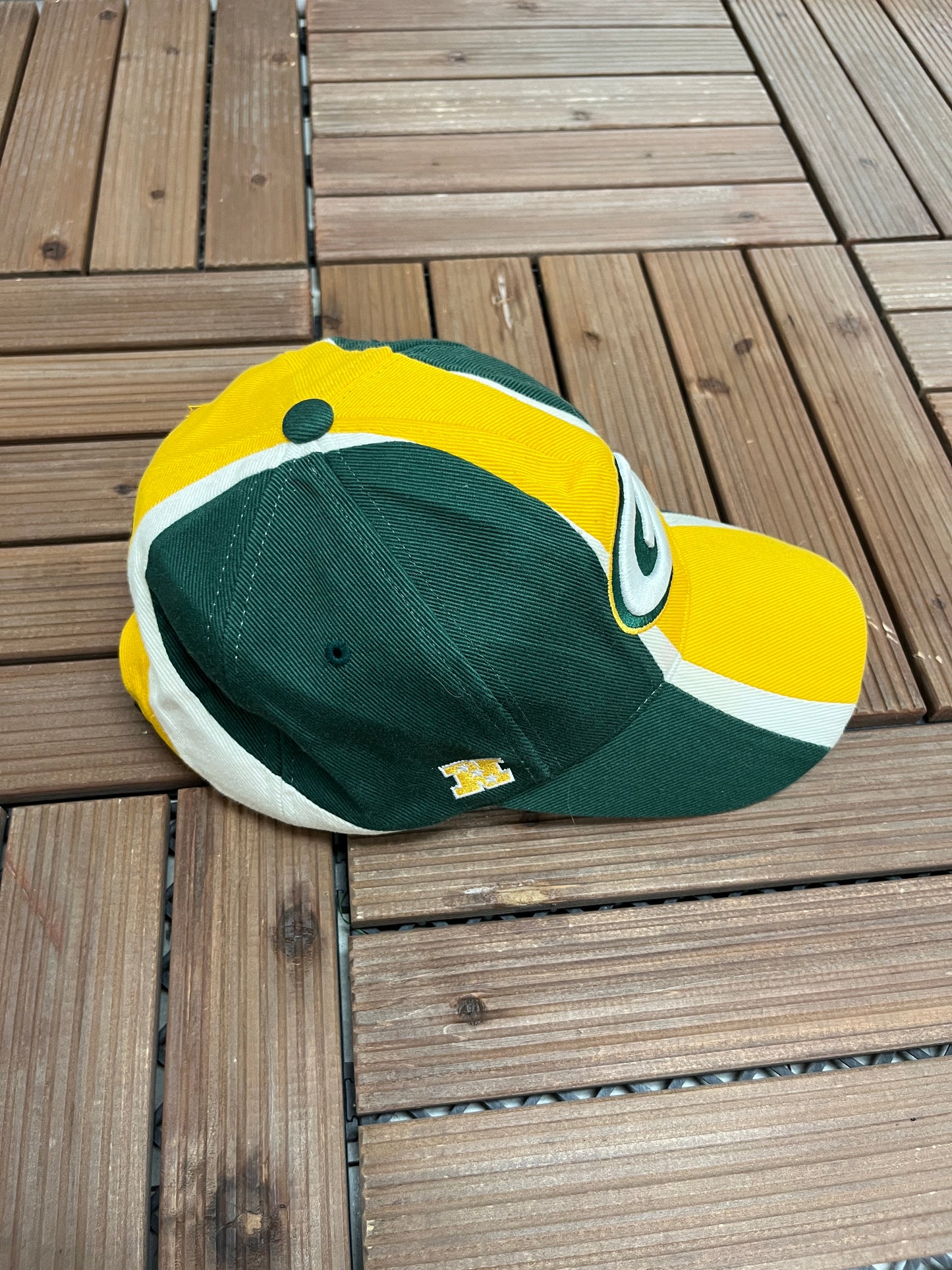 Green Bay Packers Embroidered Graphic Hat | Strap Back | Vintage 2000s NFL Football Yellow Cap |