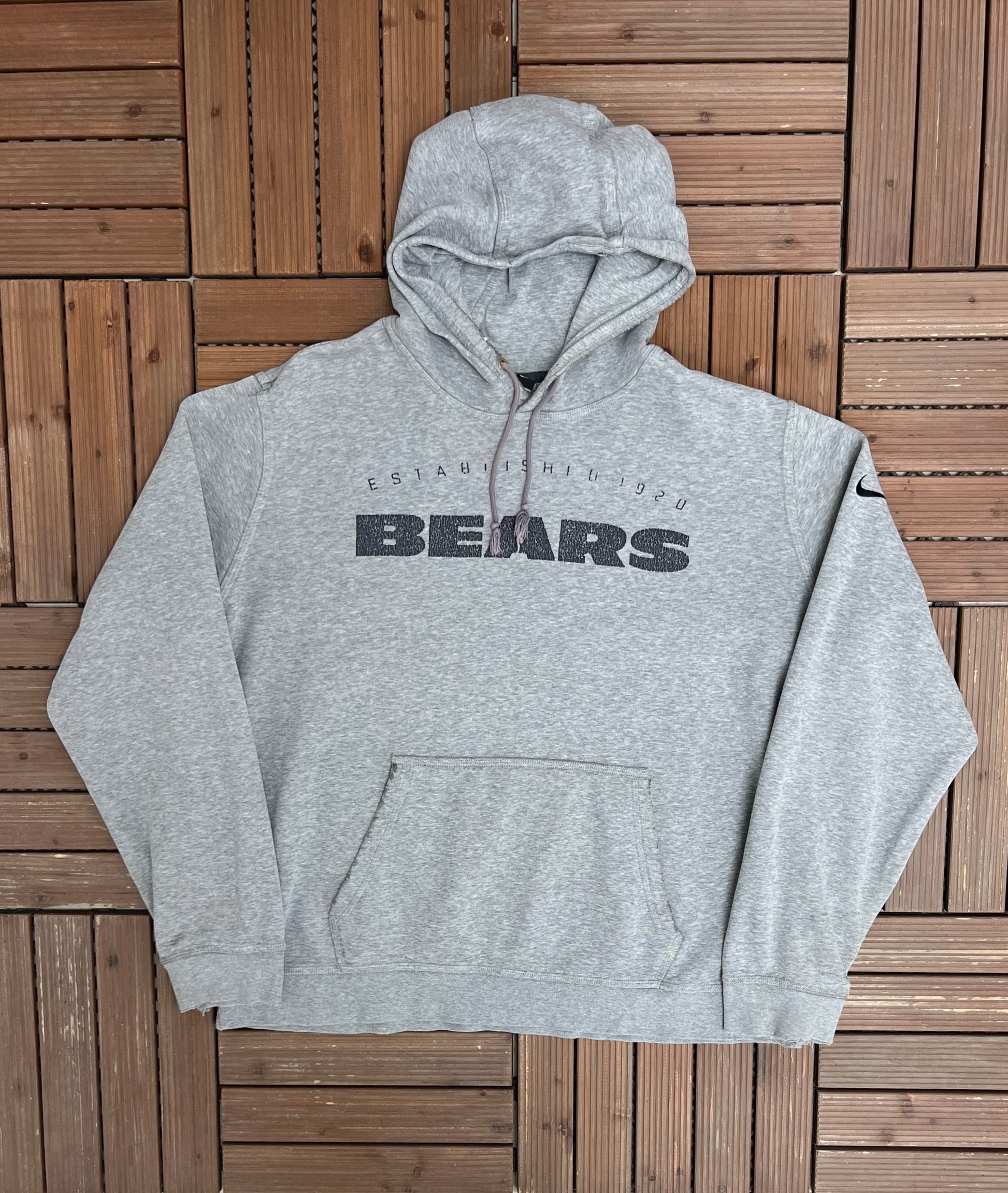 Nike Logo (NFL Chicago Bears) Women's Oversized Pullover Hoodie.