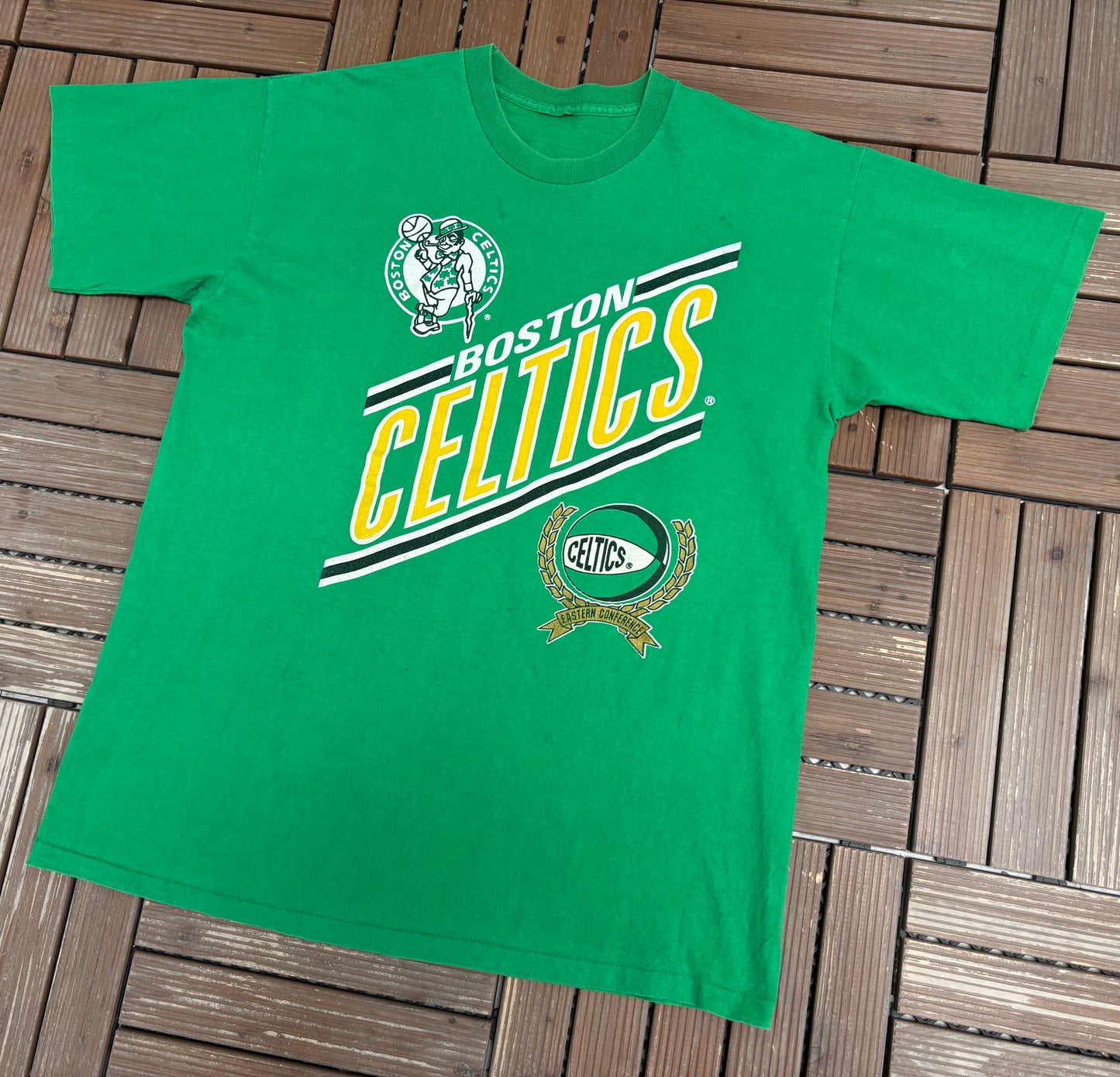 Boston Celtics Graphic Tee | Size X-Large | Vintage 1990s NBA Basketball Green T-Shirt |