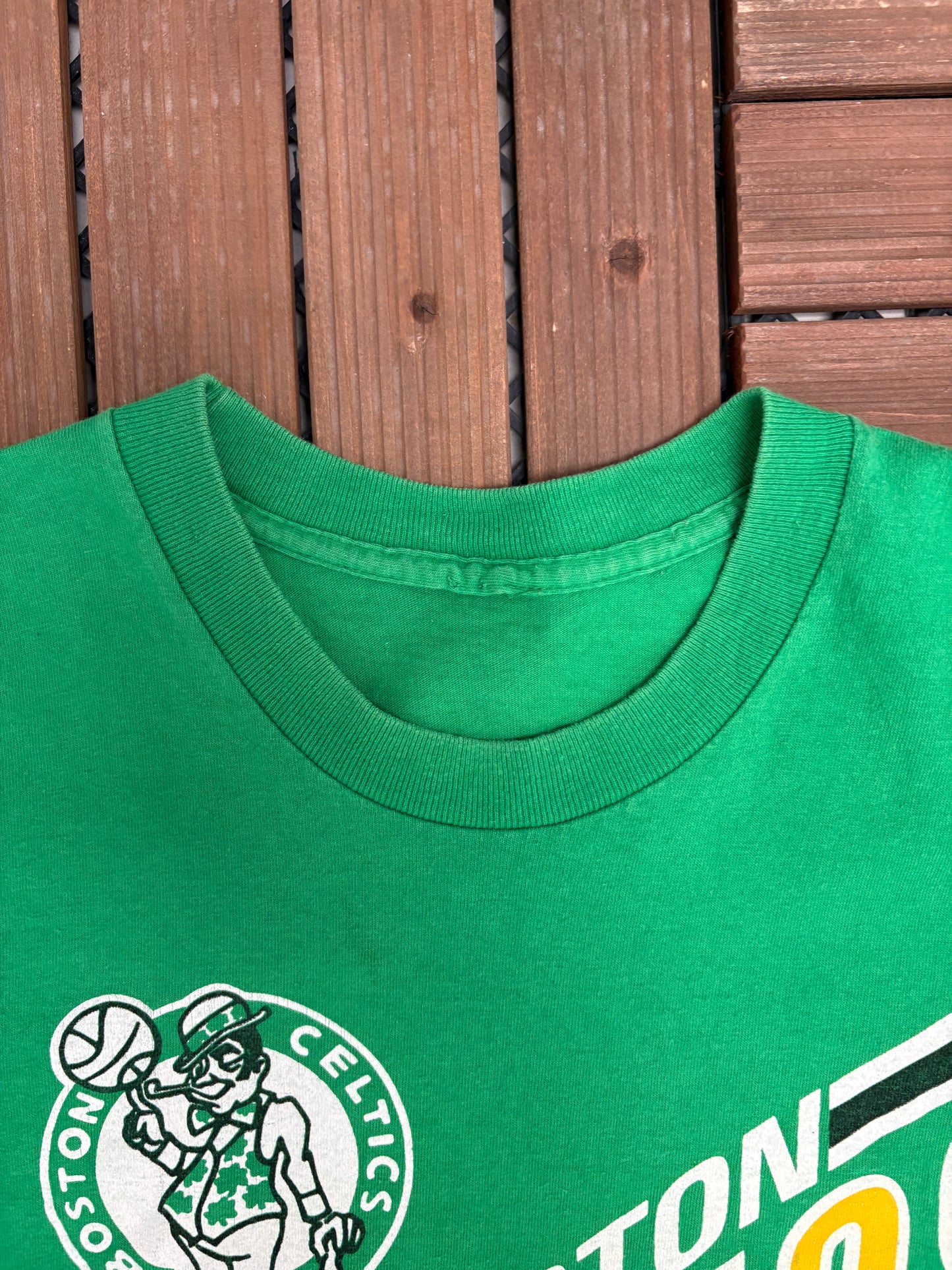 Boston Celtics Graphic Tee | Size X-Large | Vintage 1990s NBA Basketball Green T-Shirt |
