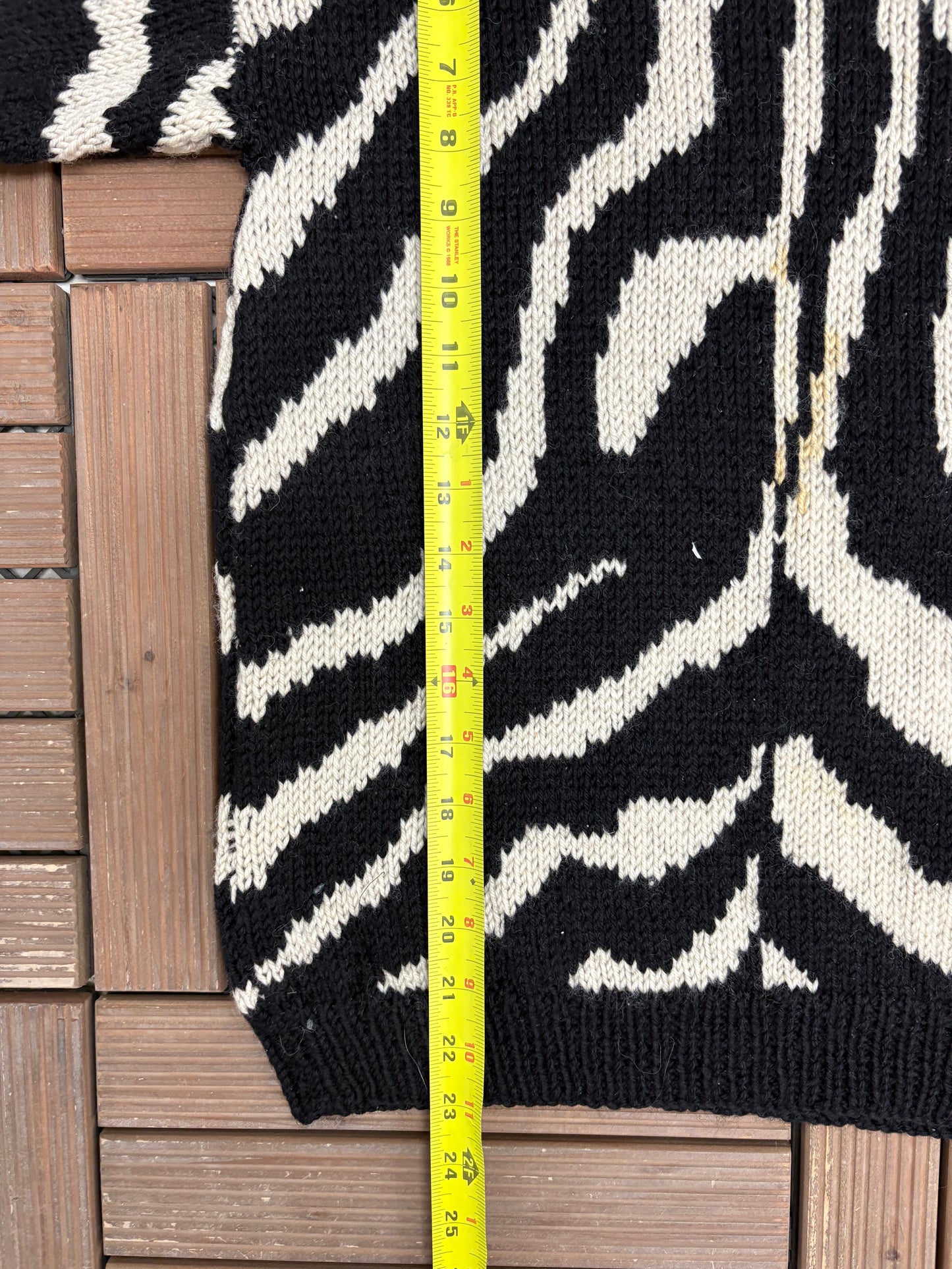 Abstract Pattern Knit Sweater | Size Small | Vintage 1990s Knit Black Sweatshirt |