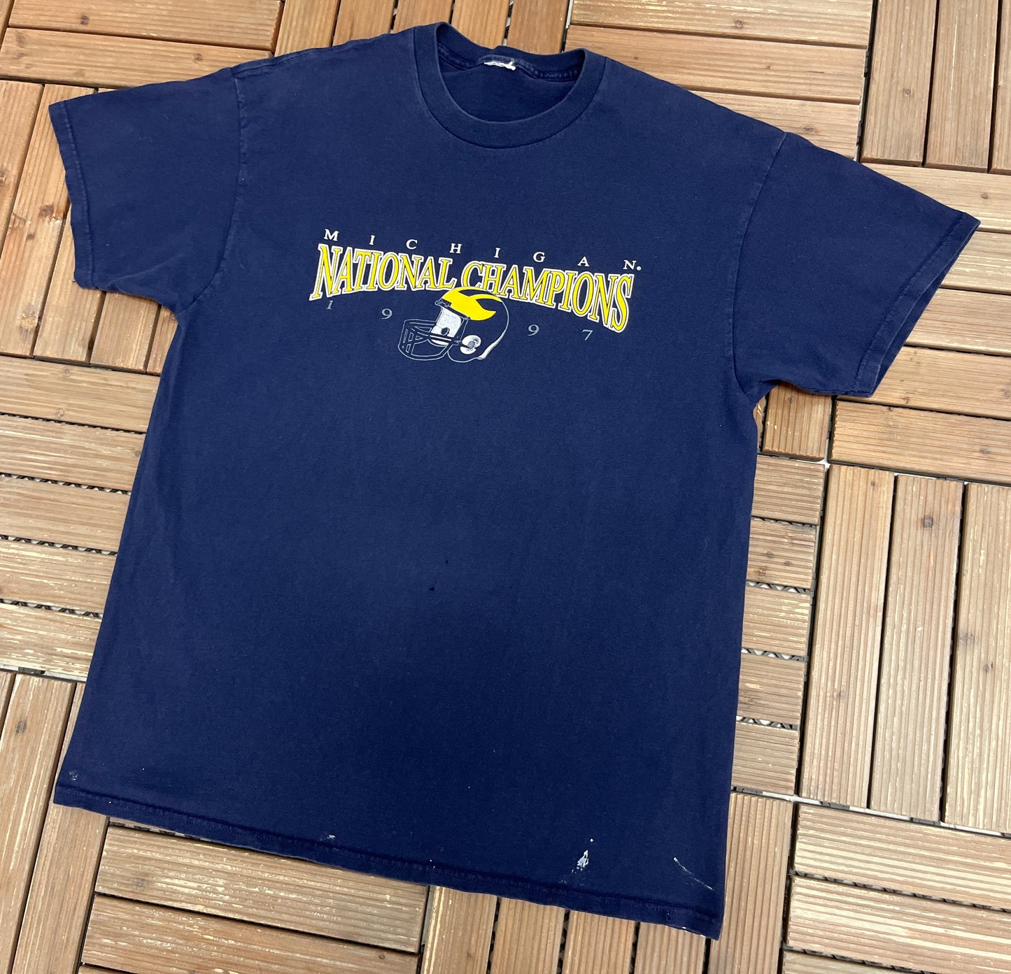 Michigan Wolverines National Champions 1997 Graphic Tee | Size X-Large | Vintage 1990s College Football Blue T-Shirt |