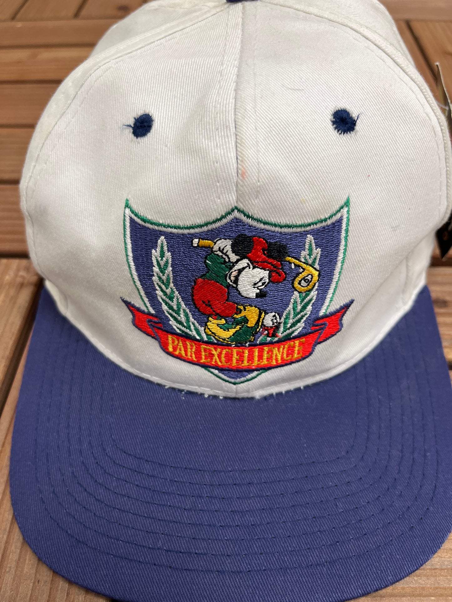 Mickey Mouse Par Excellence Golf Graphic Hat | Snap Back | Vintage 2000s Disney Cartoon White Cap |