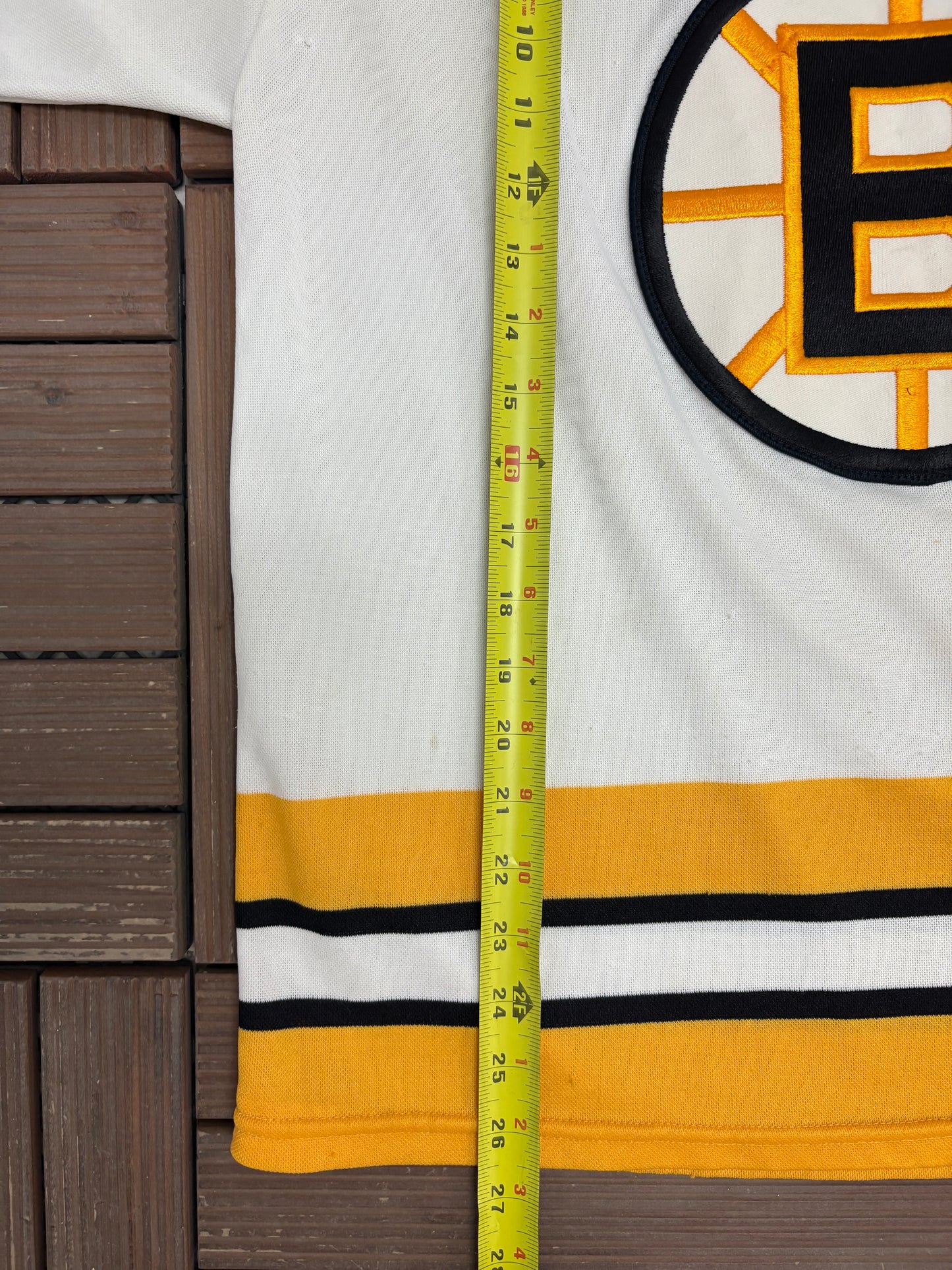 Boston Bruins Cam Neely Hockey Jersey | Size Medium | Vintage 1990s NHL Hockey CCM White Jersey |