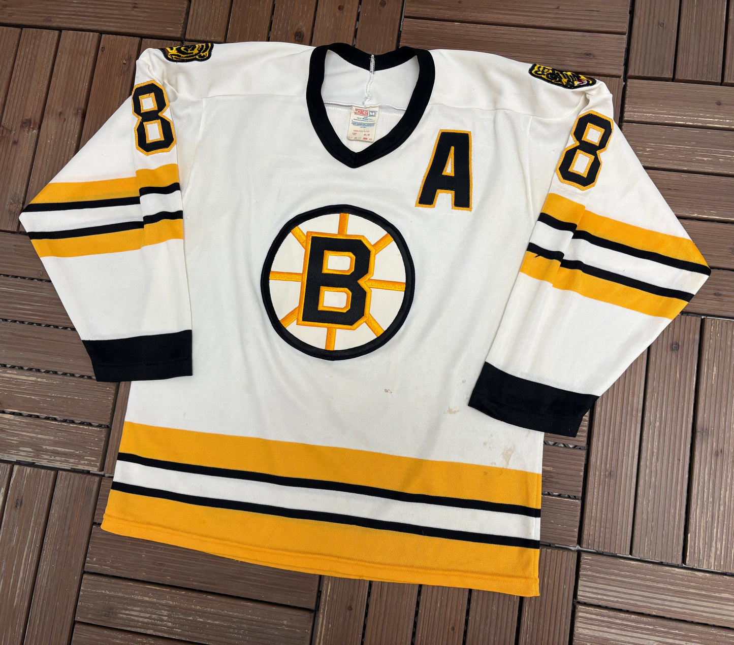Boston Bruins Cam Neely Hockey Jersey | Size Medium | Vintage 1990s NHL Hockey CCM White Jersey |