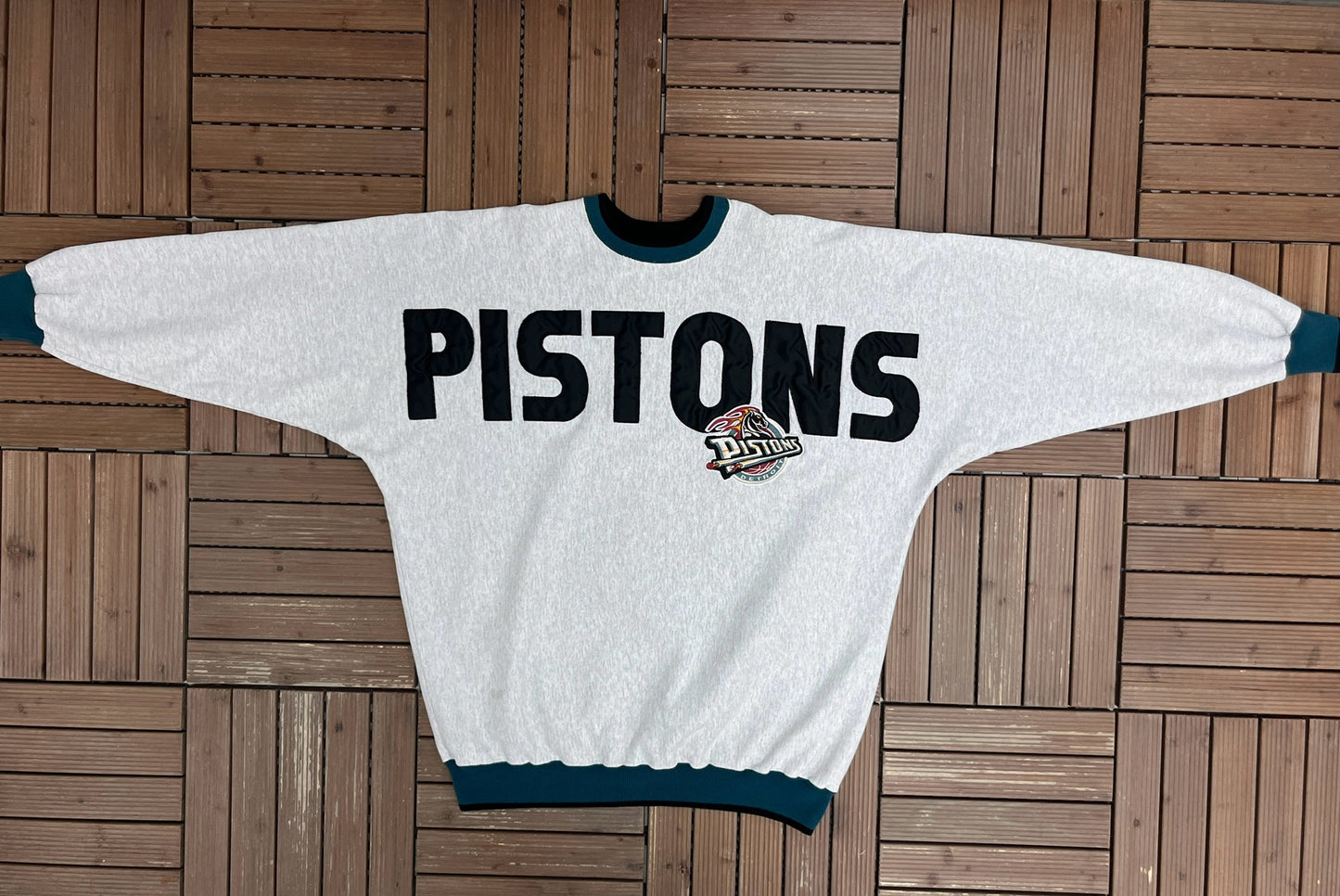 Detroit Pistons Wingspan Graphic Crewneck | Size XX-Large | Vintage 1990s NBA Basketball Grey Sweater |