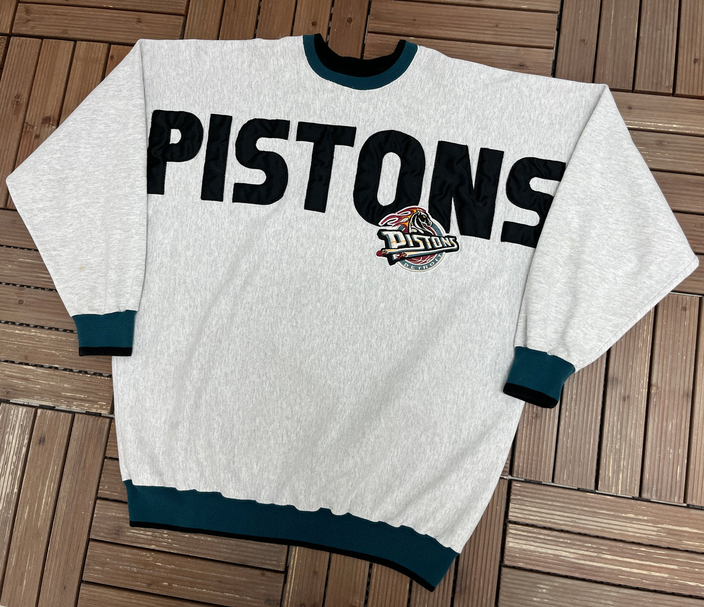 Detroit Pistons Wingspan Graphic Crewneck | Size XX-Large | Vintage 1990s NBA Basketball Grey Sweater |