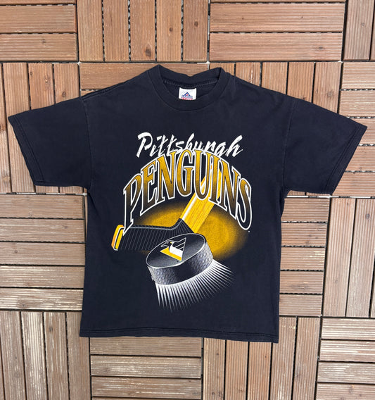 Pittsburgh Penguins Graphic Tee | Size Medium | Vintage 1990s NHL Hockey Black T-Shirt |