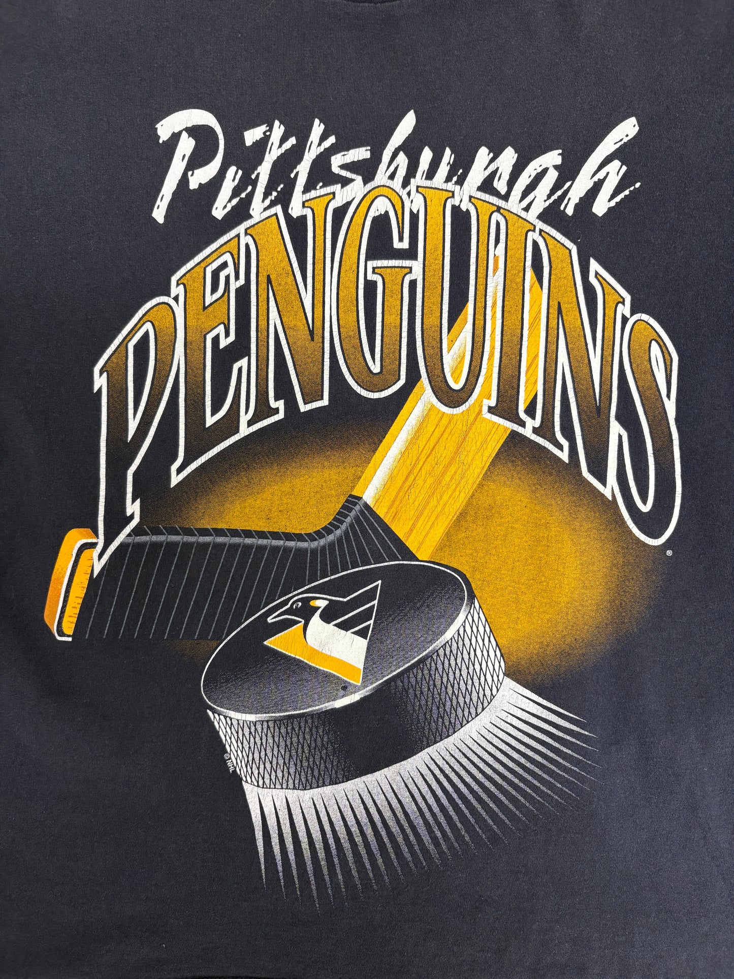 Pittsburgh Penguins Graphic Tee | Size Medium | Vintage 1990s NHL Hockey Black T-Shirt |