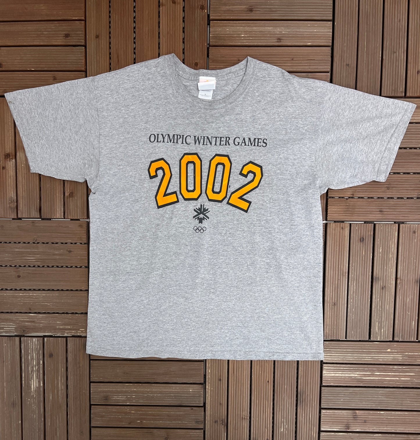 Olympic Winter Games 2002 Graphic Tee | Size X-Large | Vintage 2000s Promotional Grey T-Shirt |