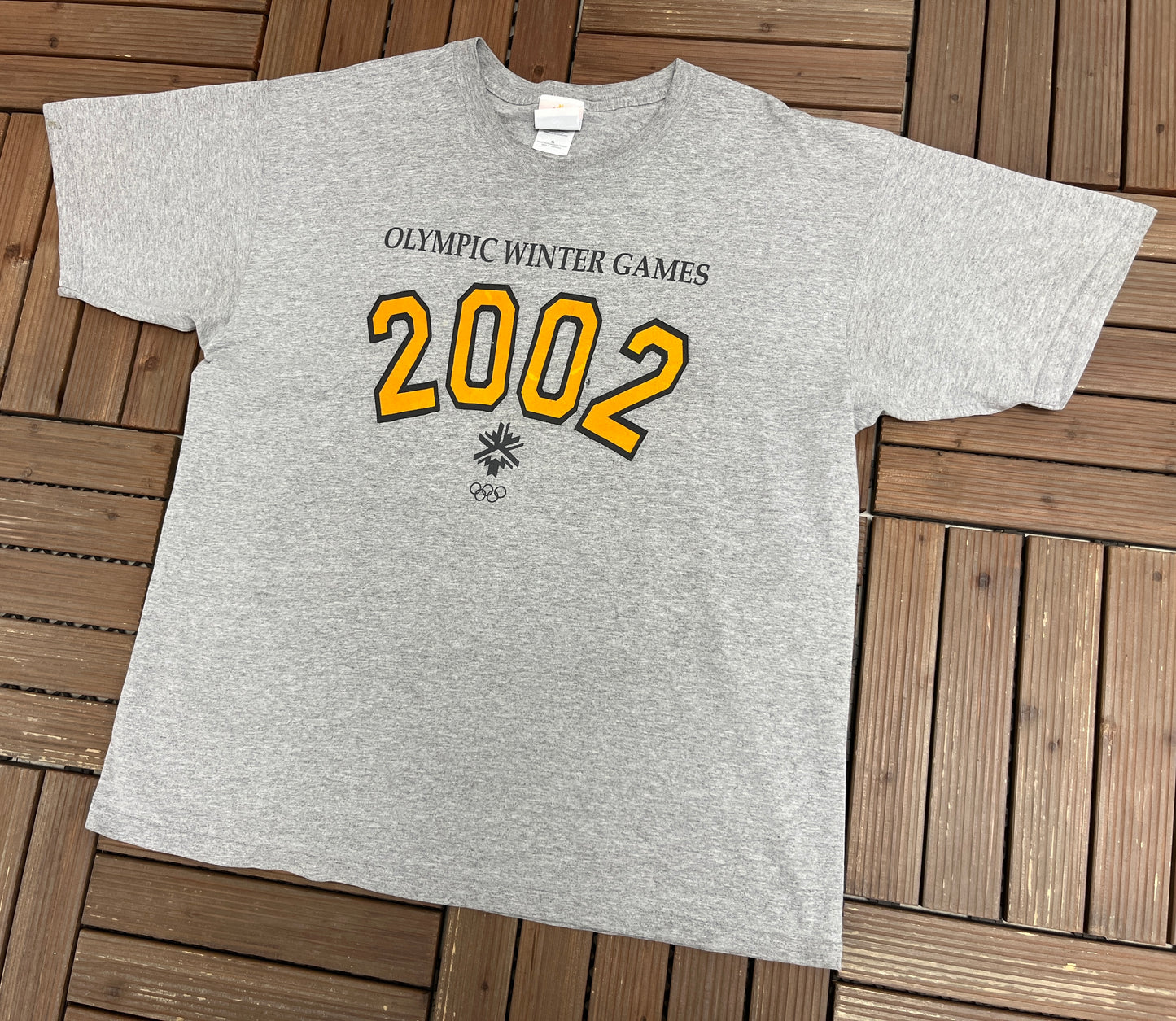 Olympic Winter Games 2002 Graphic Tee | Size X-Large | Vintage 2000s Promotional Grey T-Shirt |