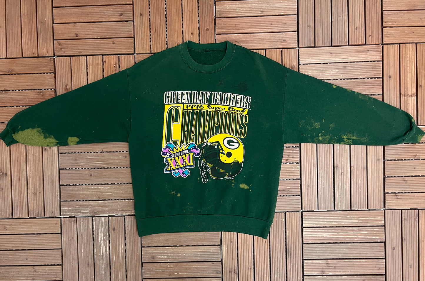 Green Bay Packers Super Bowl Champions Graphic Crewneck | Size Large | Vintage 1990s NFL Football Green Sweater |