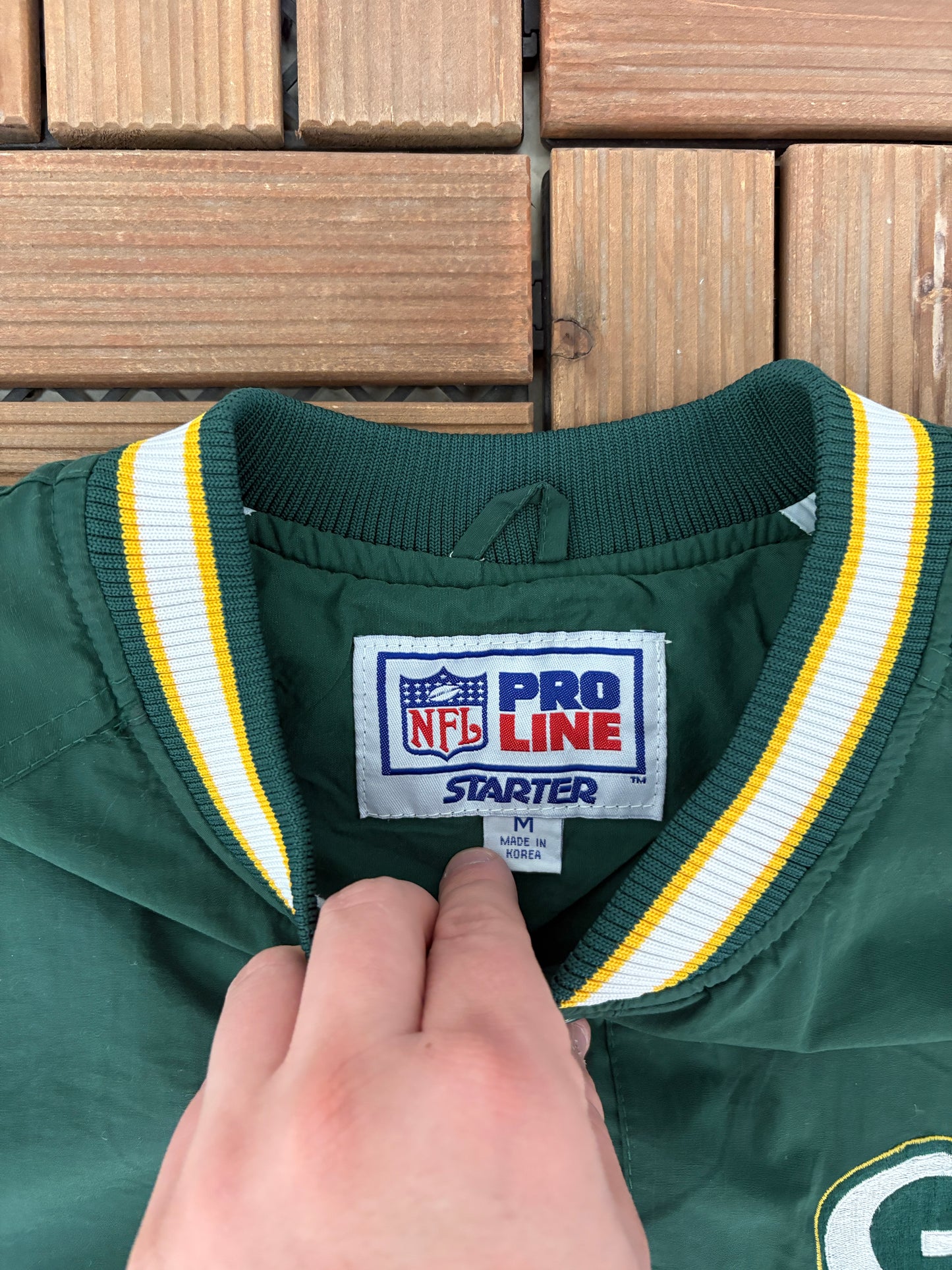 Green Bay Packers Graphic Windbreaker | Size Medium | Vintage 1990s Starter NFL Football Green Jacket |