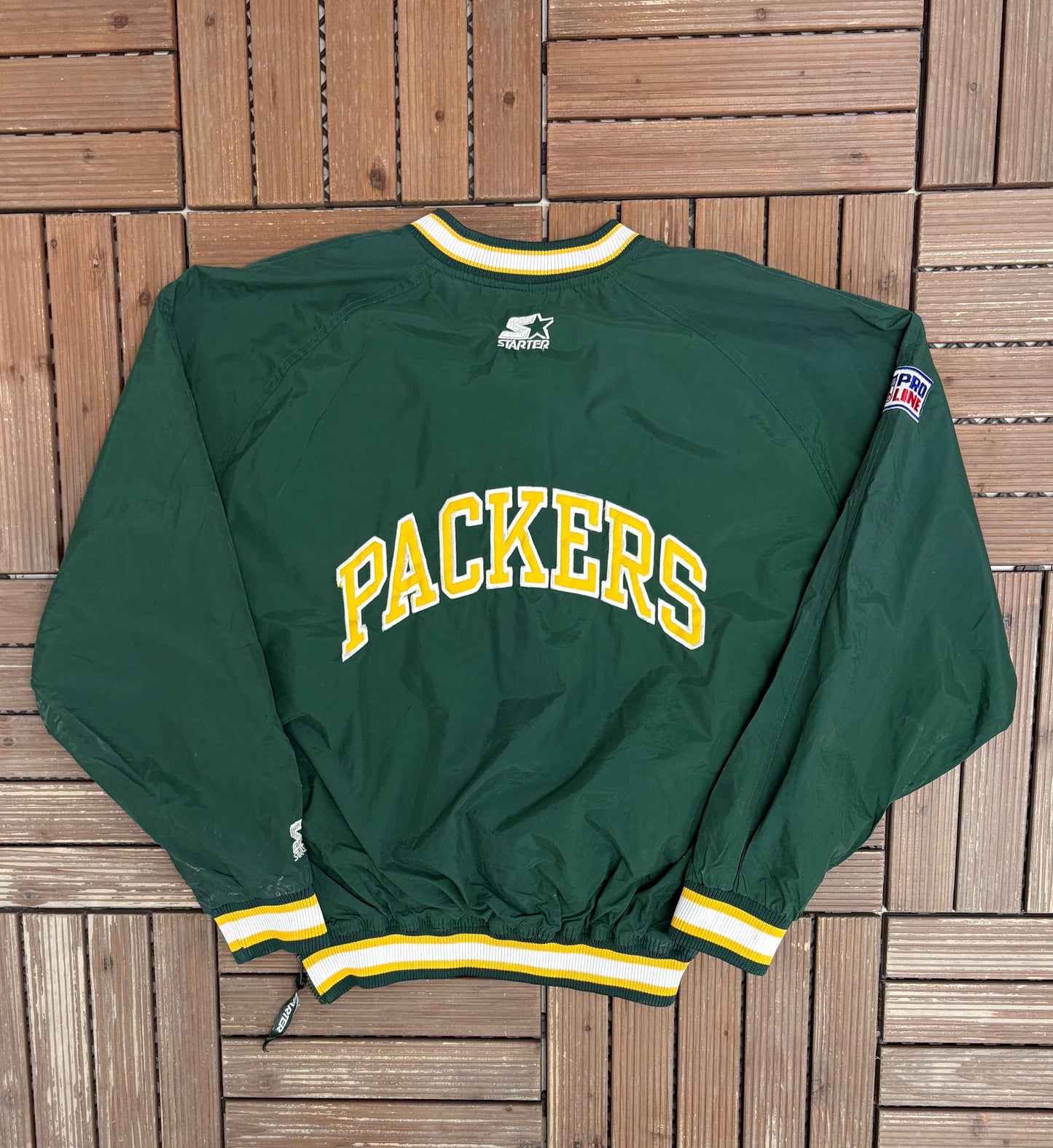 Green Bay Packers Graphic Windbreaker | Size Medium | Vintage 1990s Starter NFL Football Green Jacket |