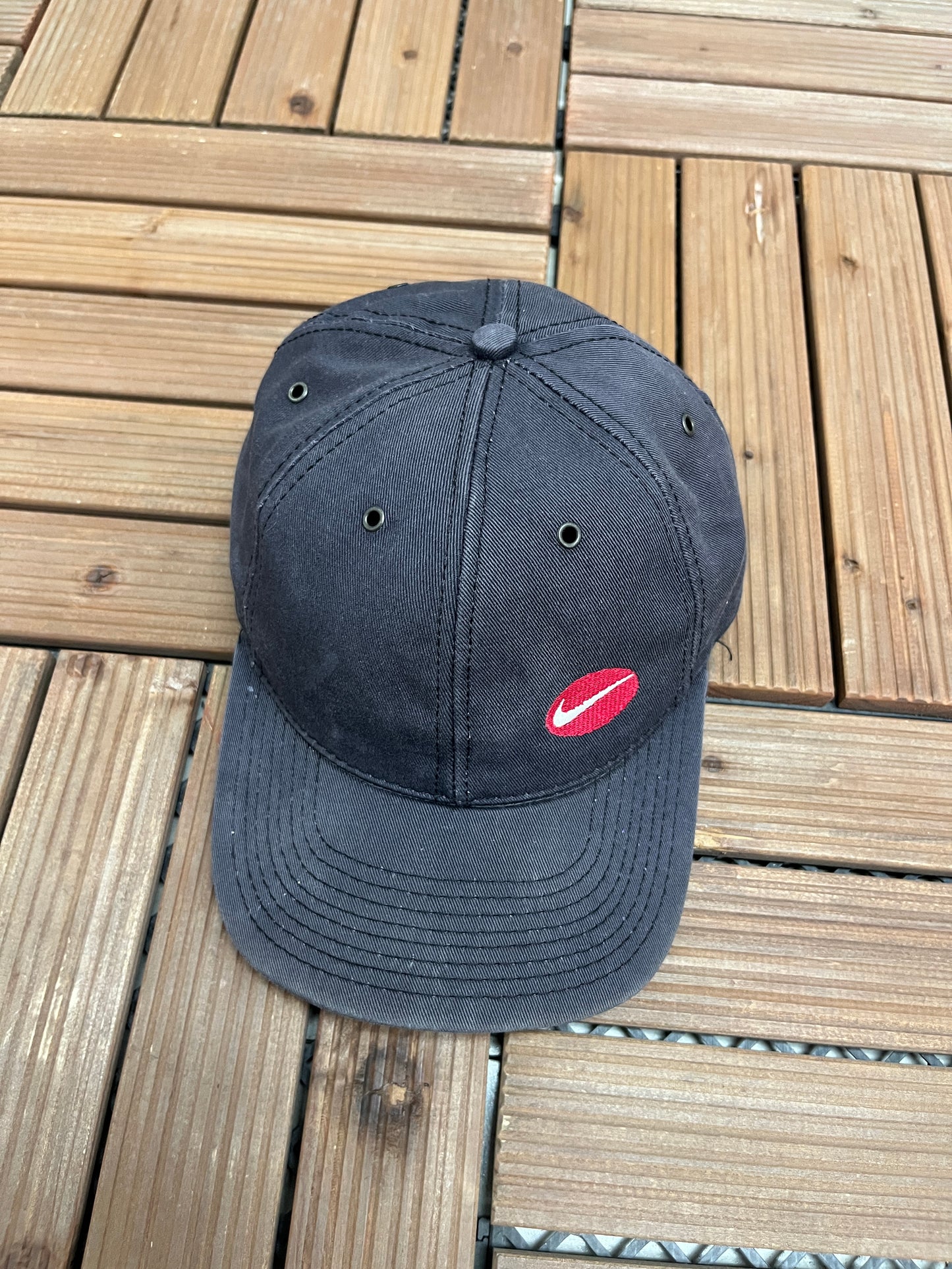 Nike Embroidered Swoosh Graphic Hat | Metal Clasp | Vintage 2000s Nike Branded Black Cap |