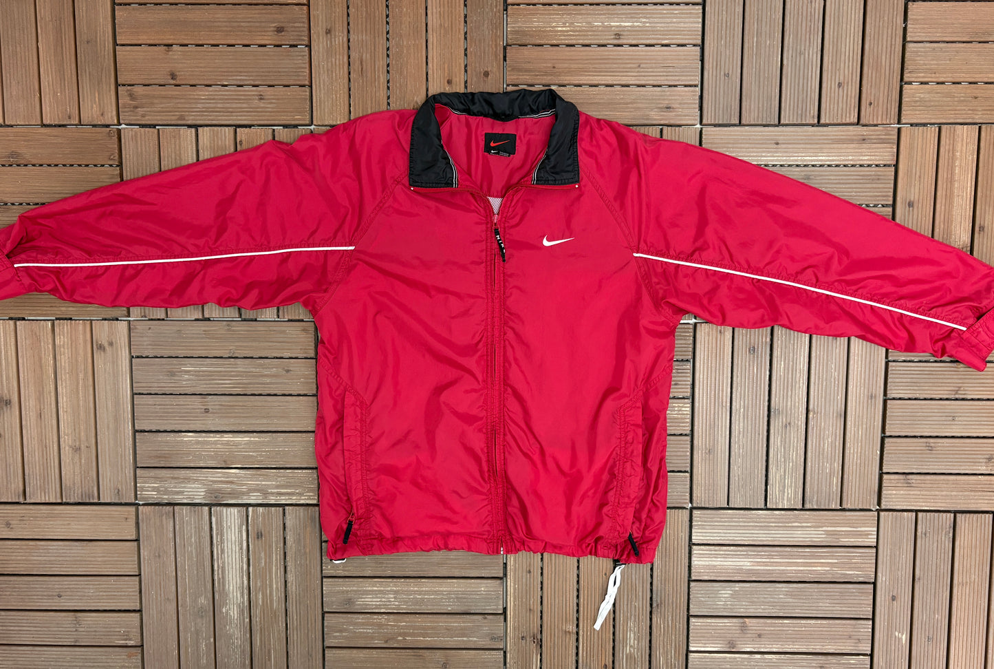 Nike Embroidered Swoosh Windbreaker Jacket | Size Medium | Vintage 2000s Branded Red Zip Up Windbreaker |