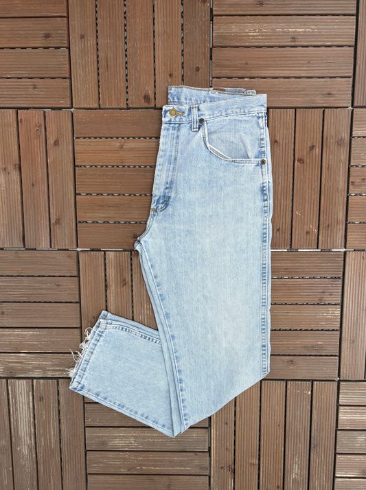 Wrangler Blue Denim Jeans | Size 34 x 32 | Vintage 2000s Made in USA Branded Blue Jeans |