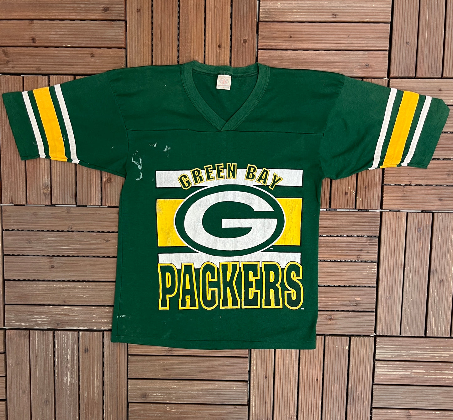 Green Bay Packers Graphic Tee | Size Medium | Vintage 1990s NFL Football Green T-Shirt |