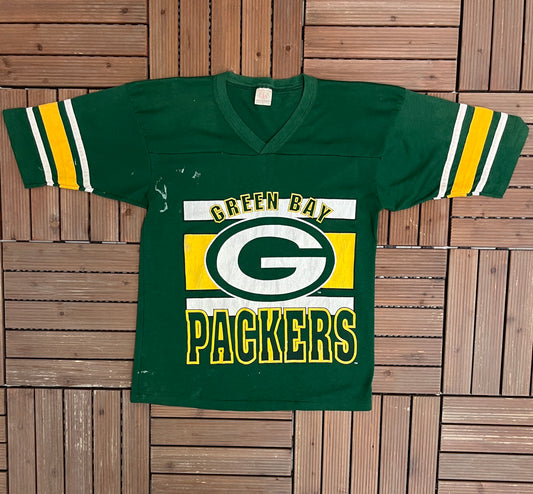 Green Bay Packers Graphic Tee | Size Medium | Vintage 1990s NFL Football Green T-Shirt |