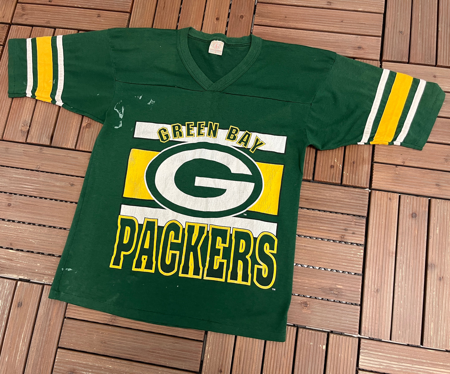 Green Bay Packers Graphic Tee | Size Medium | Vintage 1990s NFL Football Green T-Shirt |