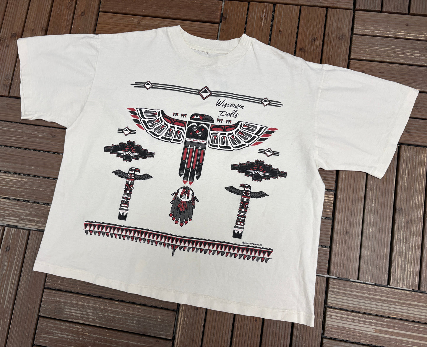 Wisconsin Dells Abstract Art Graphic Tee | Size Large | Vintage 1990s Promotional Tourist White T-Shirt |