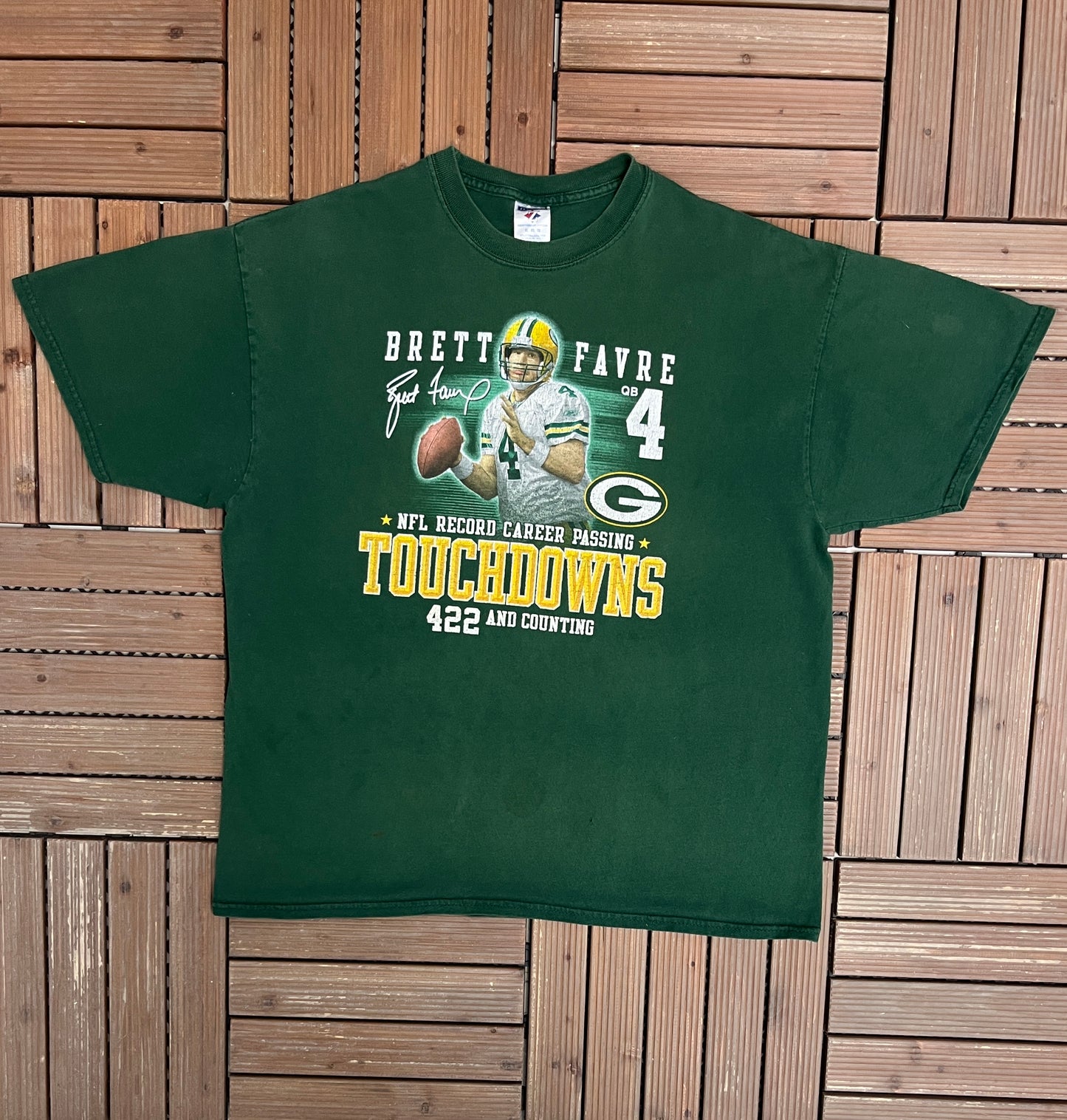 Green Bay Packers Brett Favre Graphic Tee | Size X-Large | Vintage 2000s NFL Football Green T-Shirt |