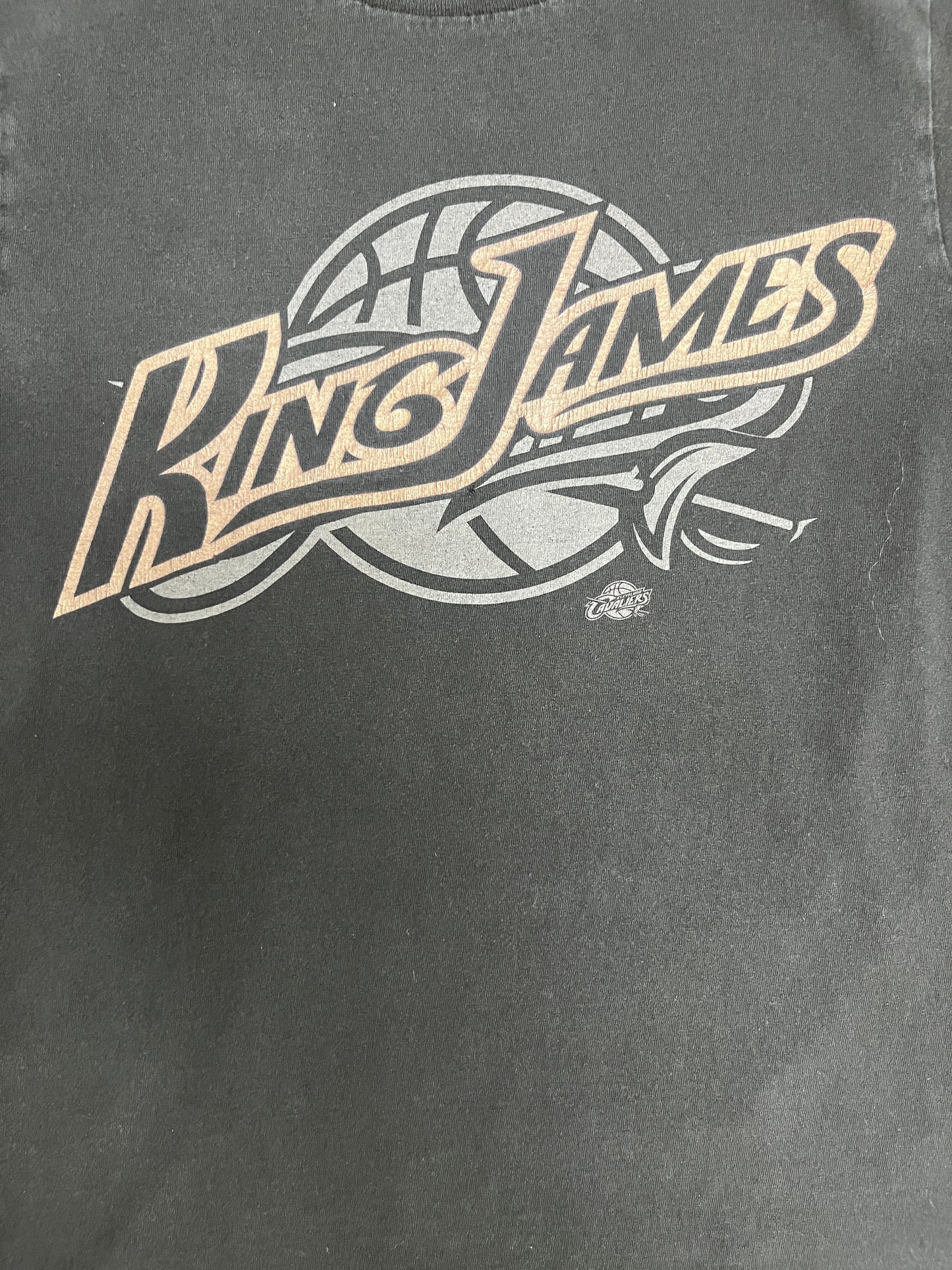 LeBron King James Cleveland Cavaliers Graphic Tee | Size Small | Vintage 2000s NBA Basketball Black T-Shirt |