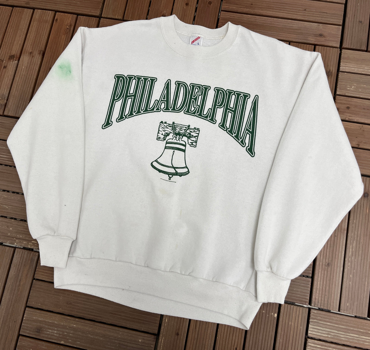 Philadelphia Liberty Bell Graphic Sweater | Size Large | Vintage 1990s Tourist White Sweater |