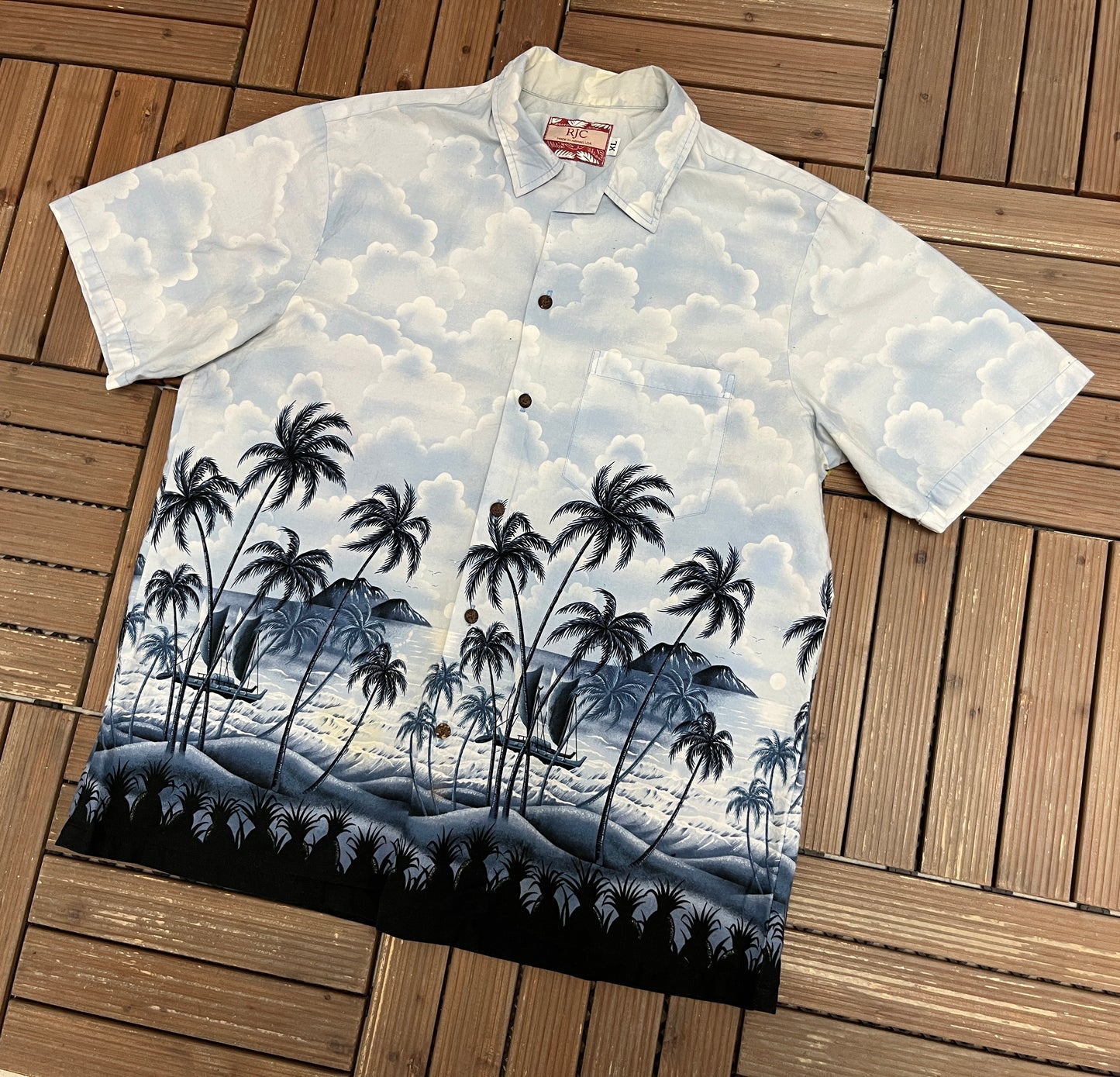 Hawaii Beachfront Graphic Hawaiian Shirt | Size X-Large | Vintage 1990s Scenic Hawaiian Shirt |