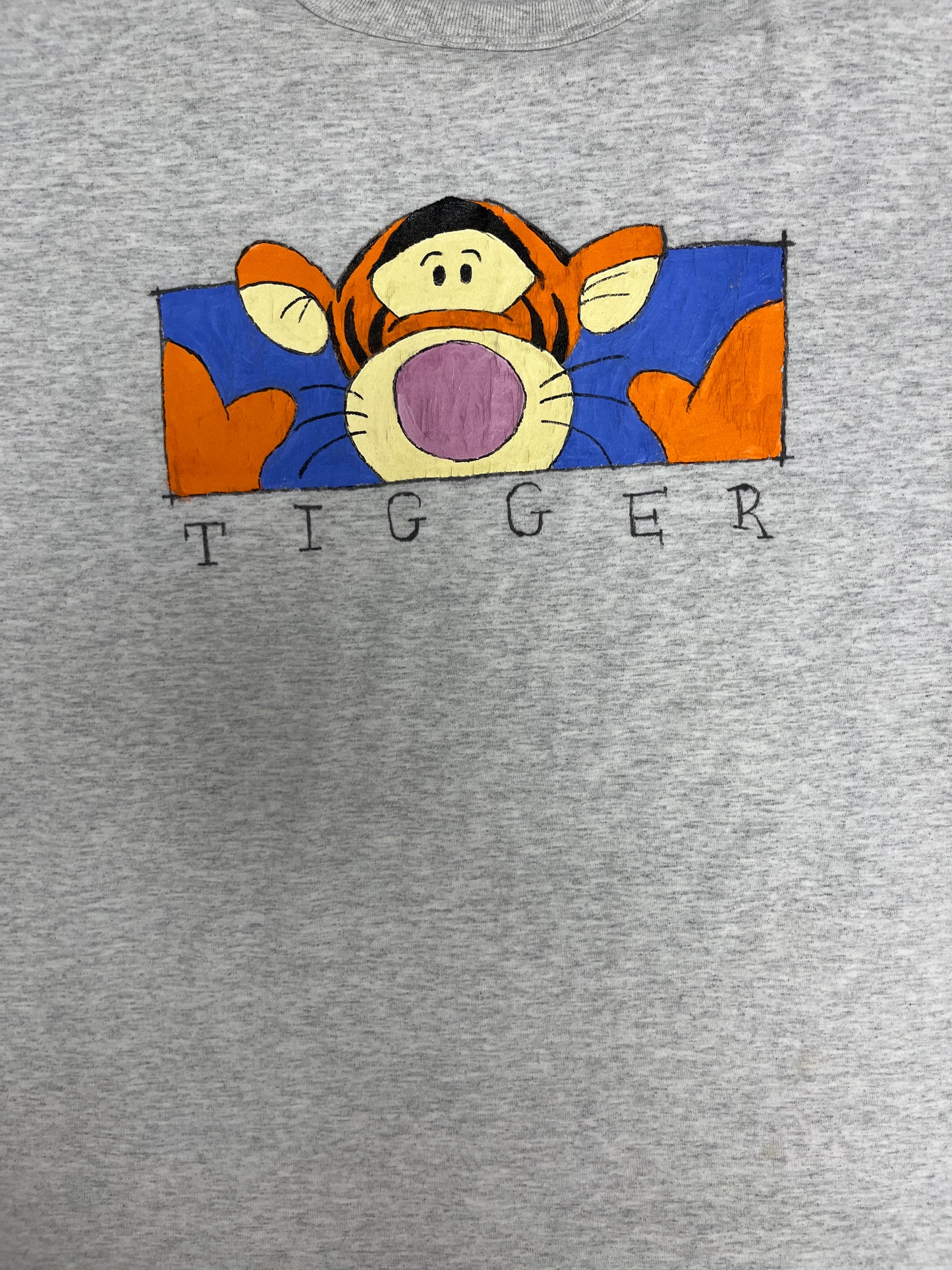 Tigger Graphic Tee | Size X-Large | Vintage 1990s Cartoon Grey T-Shirt |