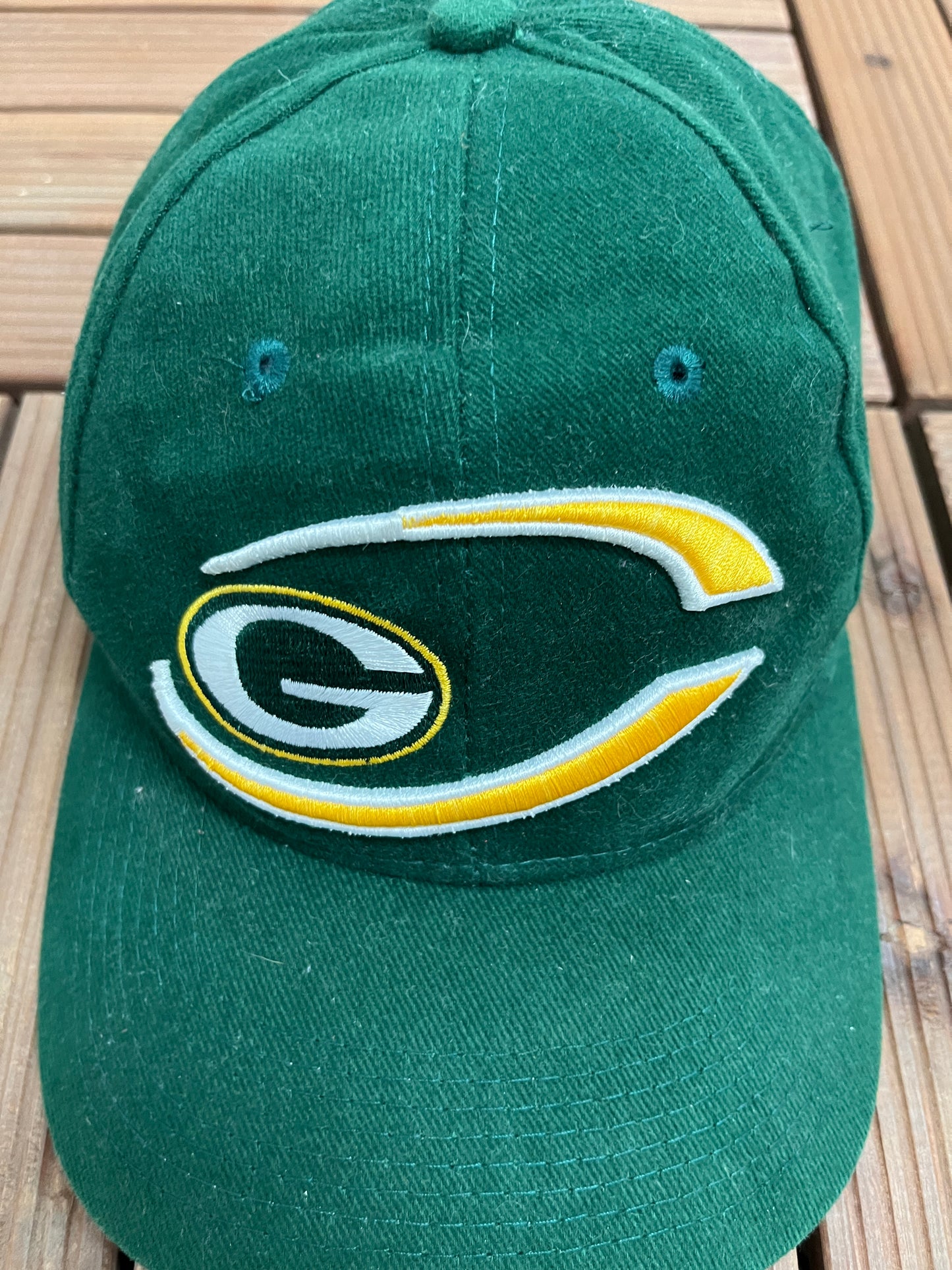 Green Bay Packers Embroidered Graphic Hat | Strap Back | Vintage 2000s NFL Football Green Cap |