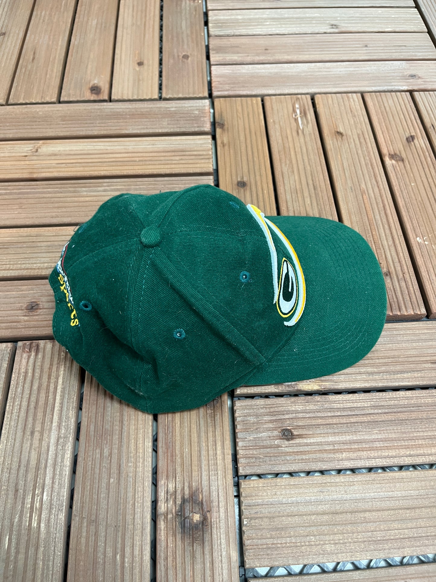 Green Bay Packers Embroidered Graphic Hat | Strap Back | Vintage 2000s NFL Football Green Cap |