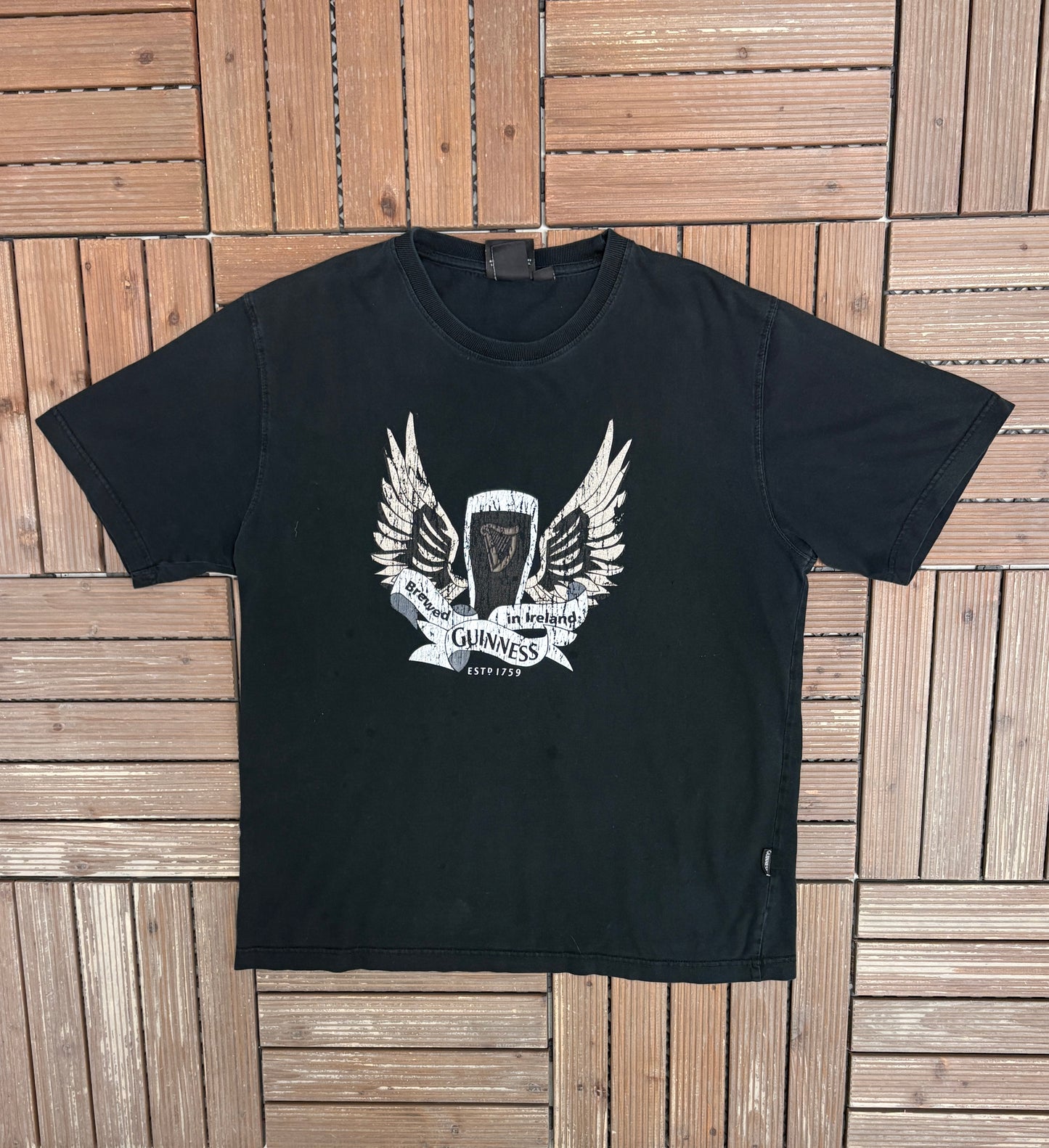 Guinness Brewed In Ireland Graphic Tee | Size Large | Vintage 2000s Beer Promotional Black T-Shirt |