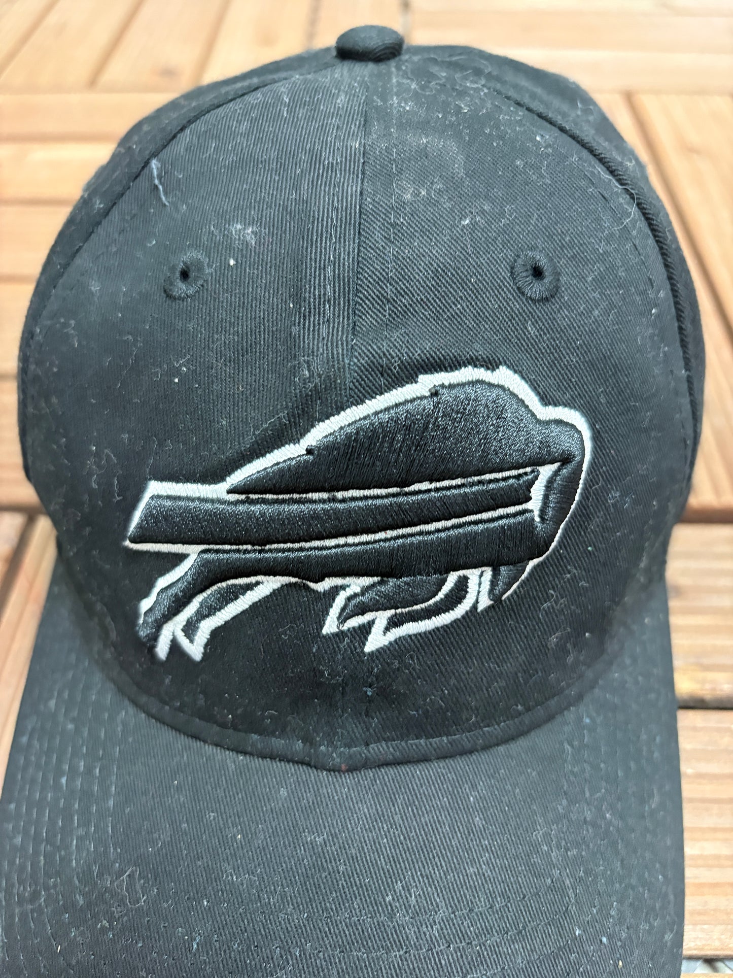 Buffalo Bills Graphic Hat | Metal Clasp | Vintage 2000s NFL Football Black Cap |