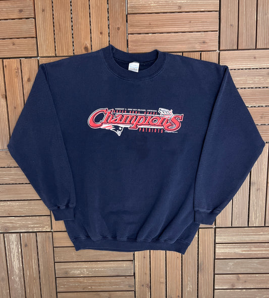 New England Patriots Super Bowl XXXVI Champions Graphic Crewneck | Size Large | Vintage 2000s NFL Football Blue Sweater |