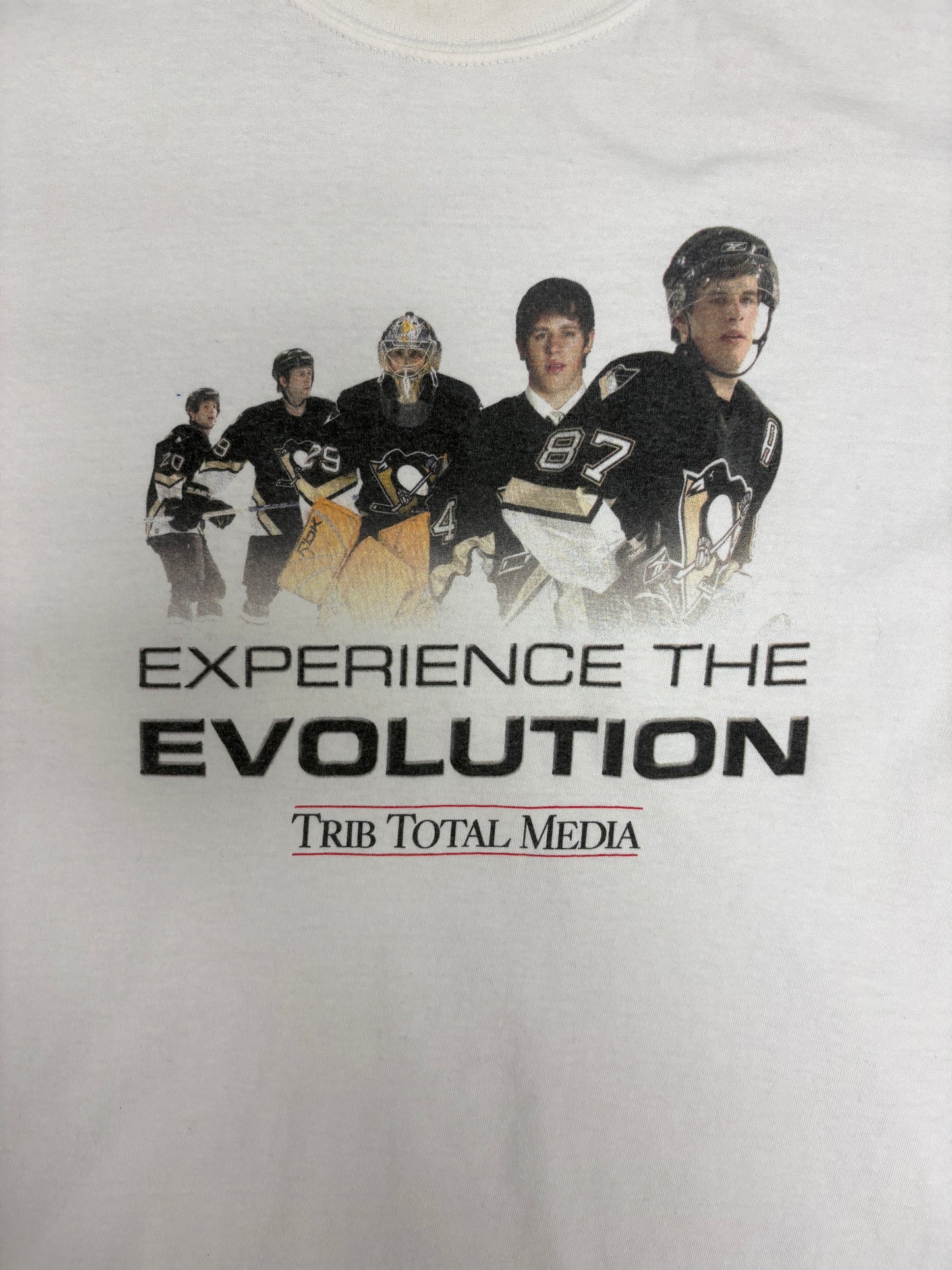 Pittsburgh Penguins Experience The Evolution Graphic Tee | Size X-Large | Vintage 2000s NHL Hockey White T-Shirt |