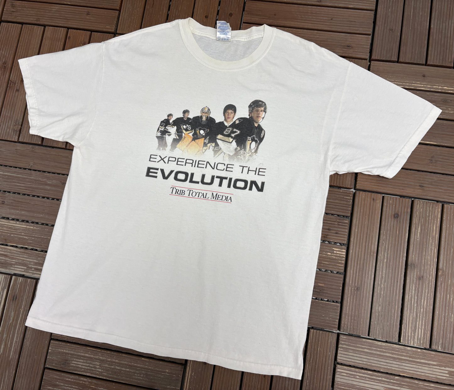 Pittsburgh Penguins Experience The Evolution Graphic Tee | Size X-Large | Vintage 2000s NHL Hockey White T-Shirt |