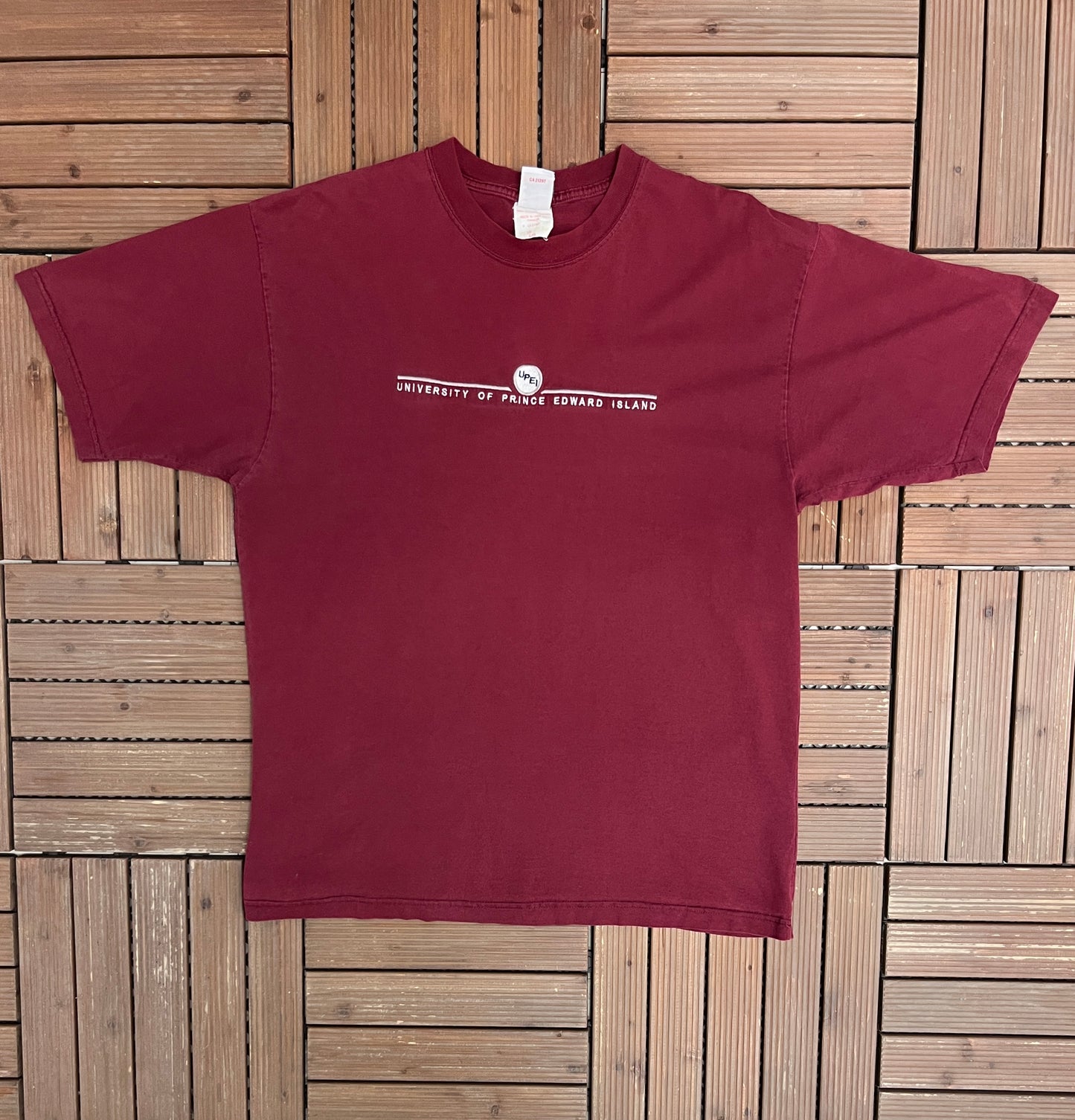 University of Prince Edward Island Graphic Tee | Size Large | Vintage 2000s University Red T-Shirt |