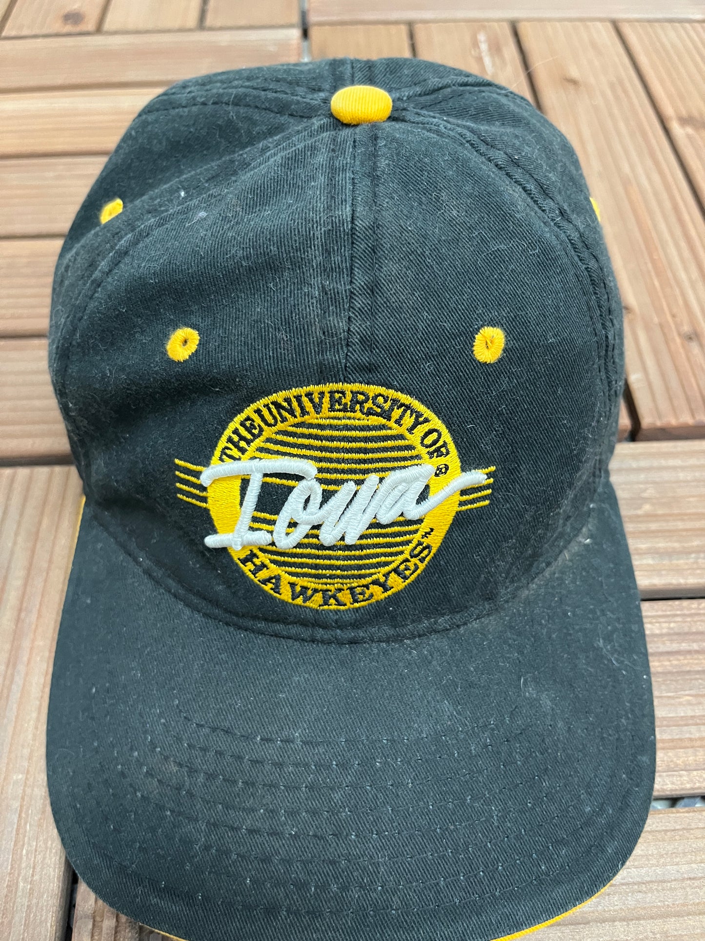 University of Iowa Hawkeyes Graphic Hat | Metal Clasp | Vintage 2000s College Sports Black Cap |