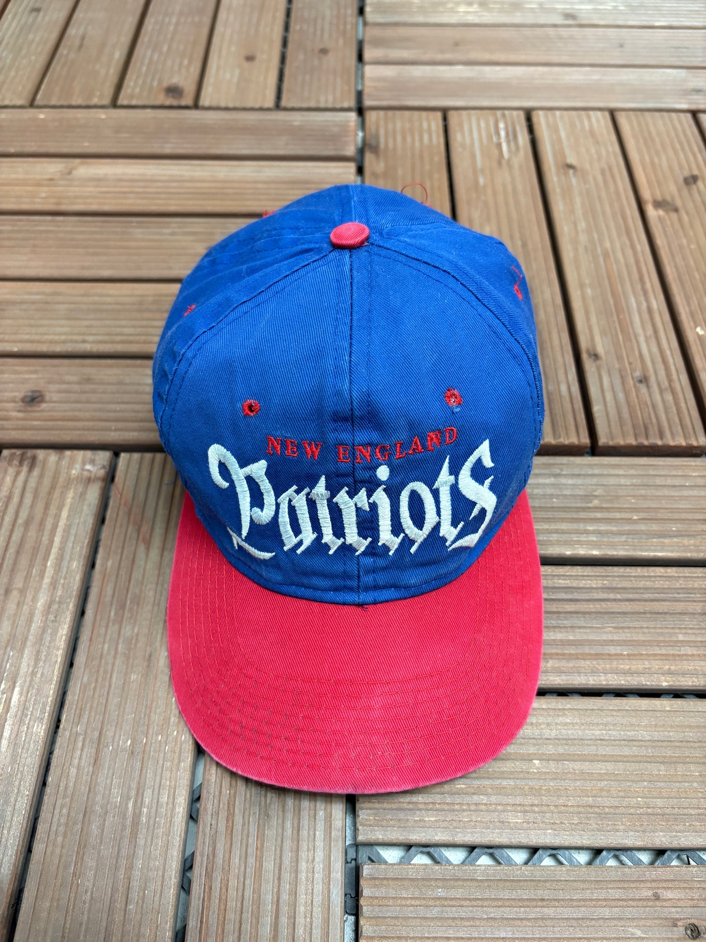 New England Patriots Embroidered Graphic Hat | Snap Back | Vintage 1990s NFL Football Blue Hat |