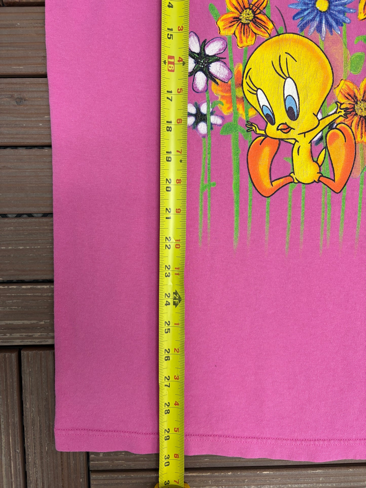 Tweety Bird Graphic Tee | Size X-Large | Vintage 1990s Tweety Bird Looney Tunes Cartoon Pink T-Shirt |