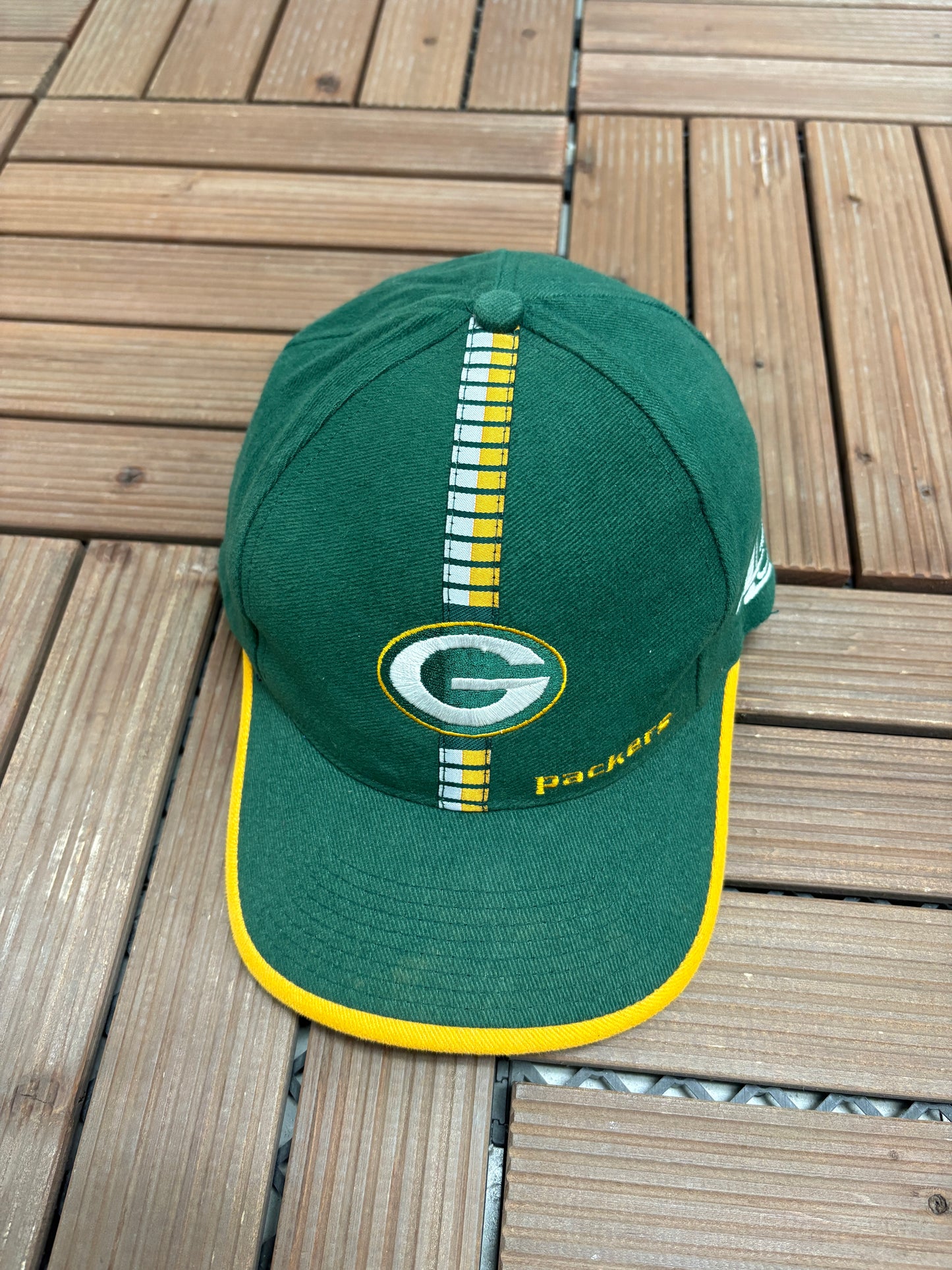 Green Bay Packers Embroidered Graphic Hat | Metal Clasp | Vintage 1990s NFL Football Green Cap |