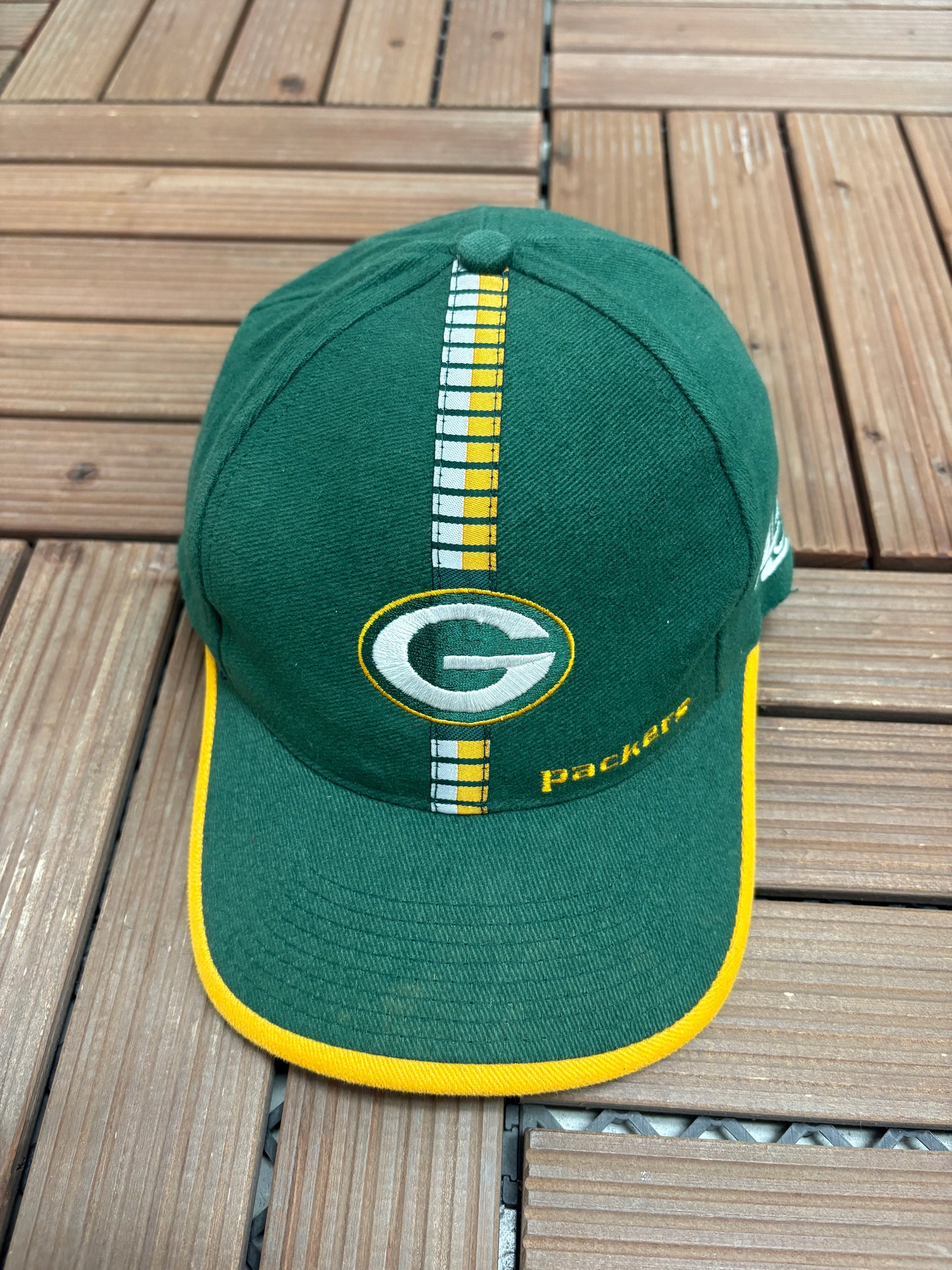 Green Bay Packers Embroidered Graphic Hat | Metal Clasp | Vintage 1990s NFL Football Green Cap |