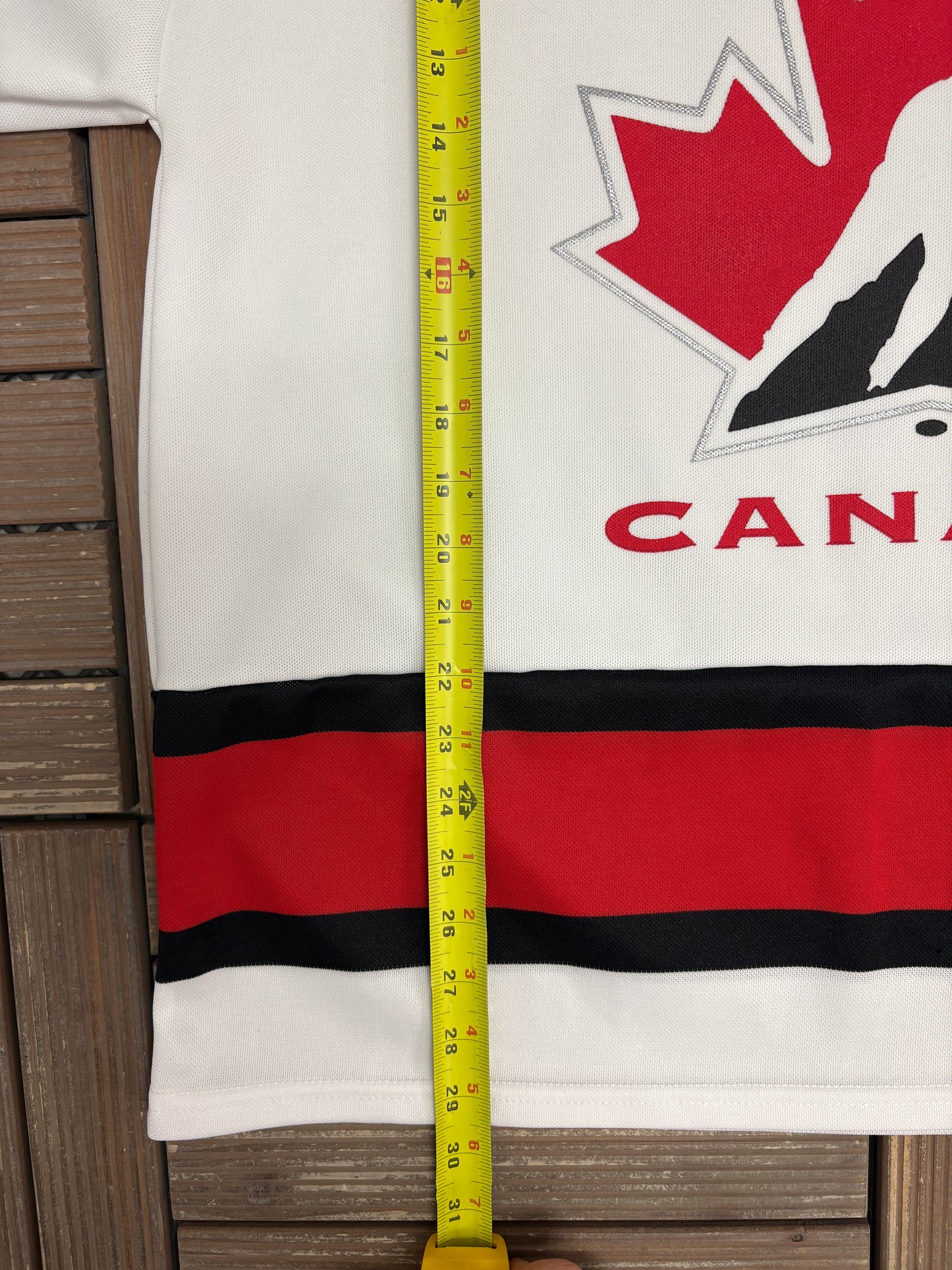 Team Canada Hockey Jersey | Size Medium | Vintage 2000s Hockey White Nike Jersey |