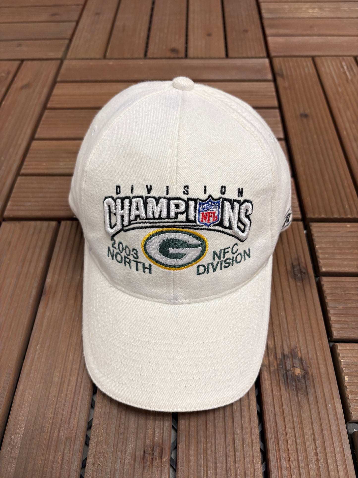Green Bay Packers 2003 NFC North Champions Graphic Hat | Strap Back | Vintage 2000s NFL Football White Cap |