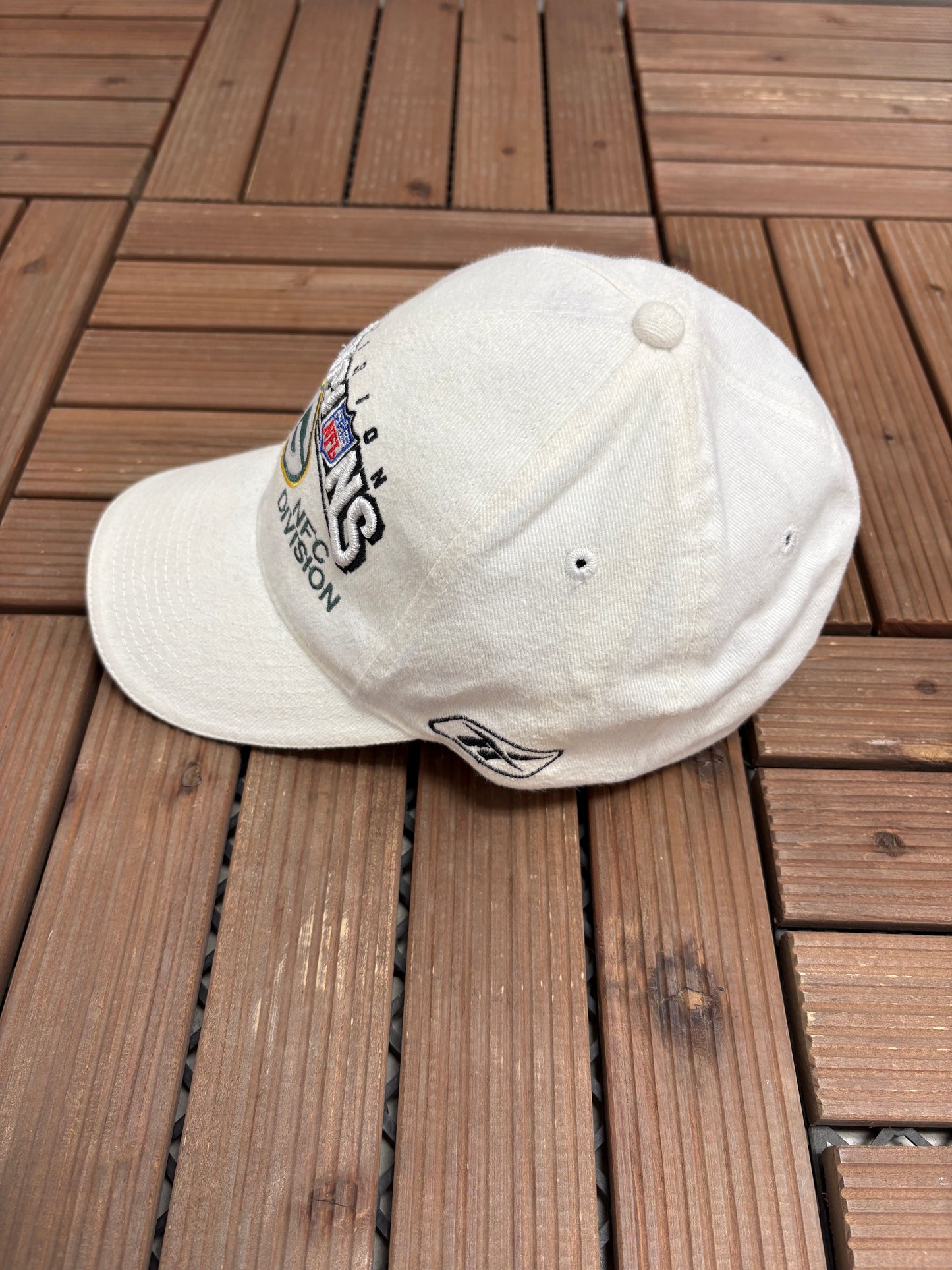 Green Bay Packers 2003 NFC North Champions Graphic Hat | Strap Back | Vintage 2000s NFL Football White Cap |