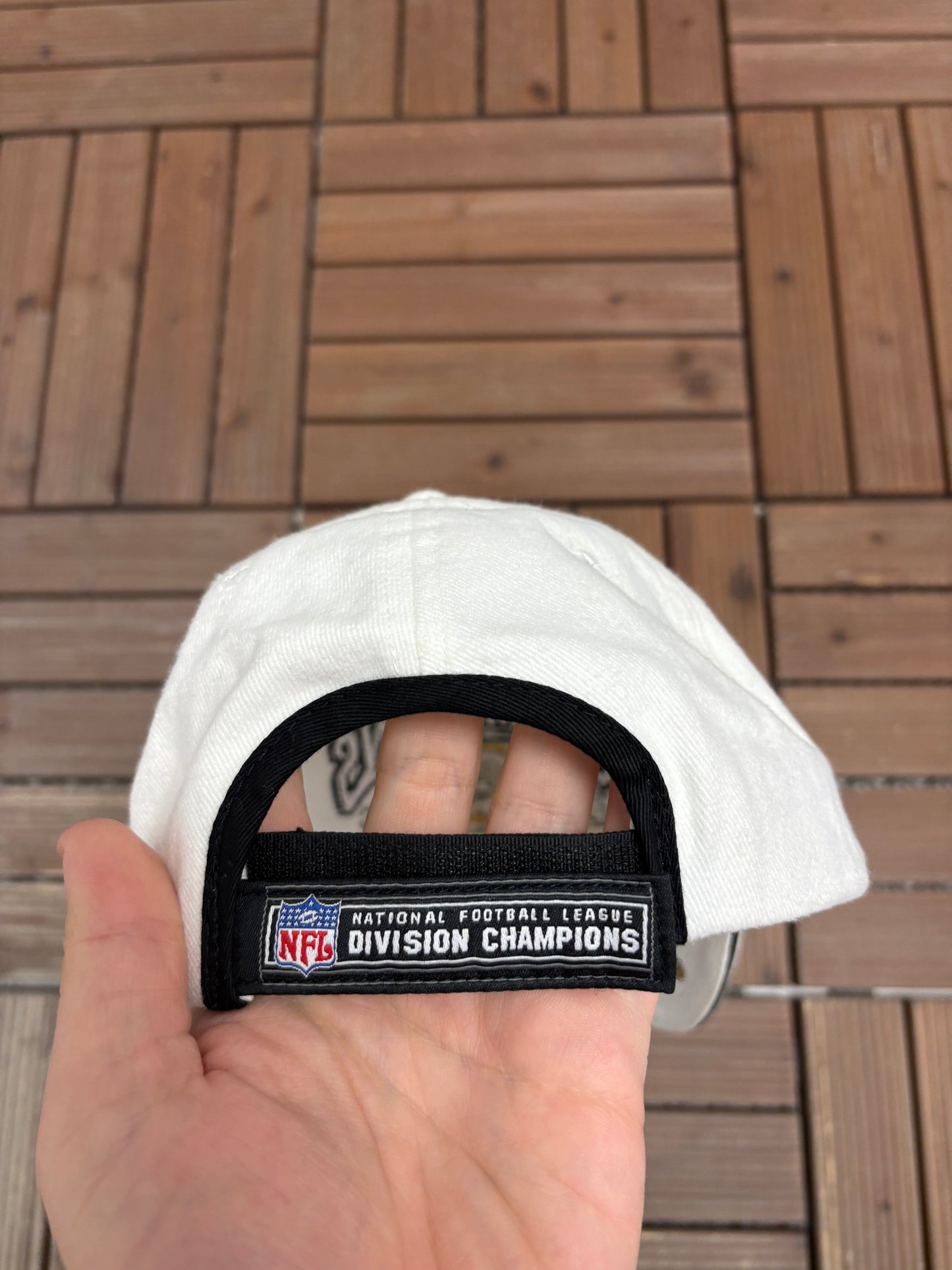Green Bay Packers 2003 NFC North Champions Graphic Hat | Strap Back | Vintage 2000s NFL Football White Cap |